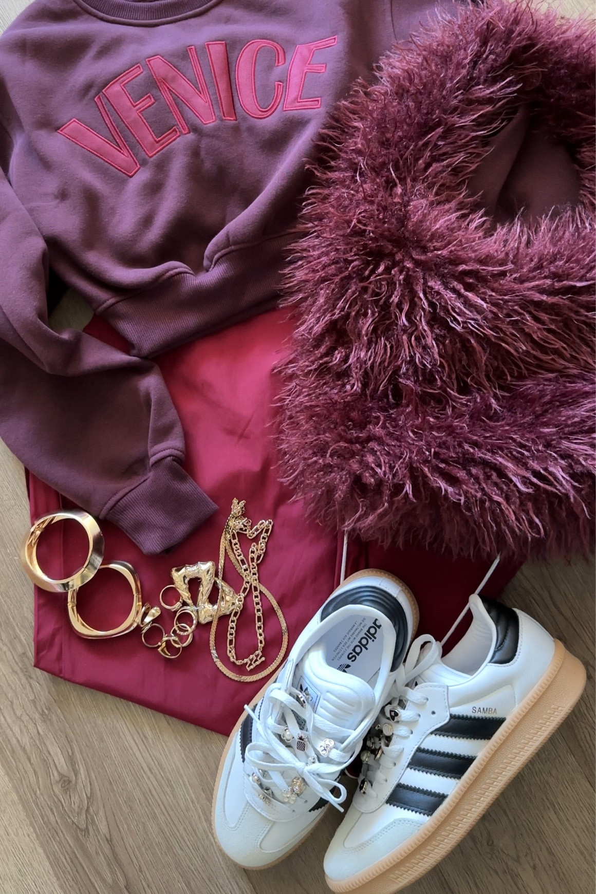 OOTD to run errands 

#LTKShoeCrush #LTKStyleTip #LTKSaleAlert
