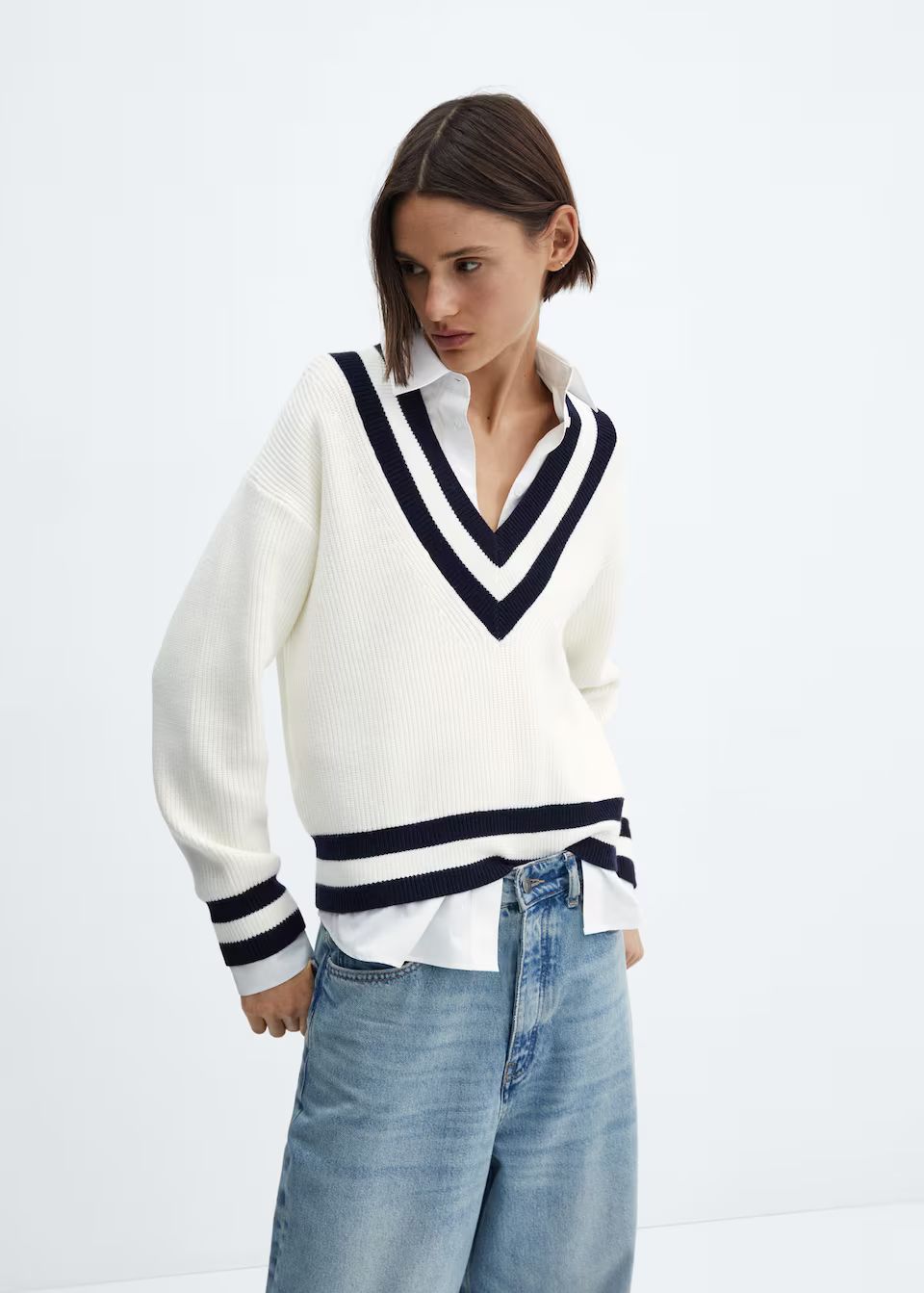 Contrasting v-neck sweater -  Women | Mango USA | MANGO (US)