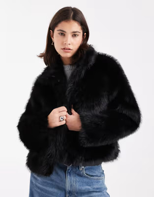 Vero Moda super soft short faux fur coat in black | ASOS (Global)