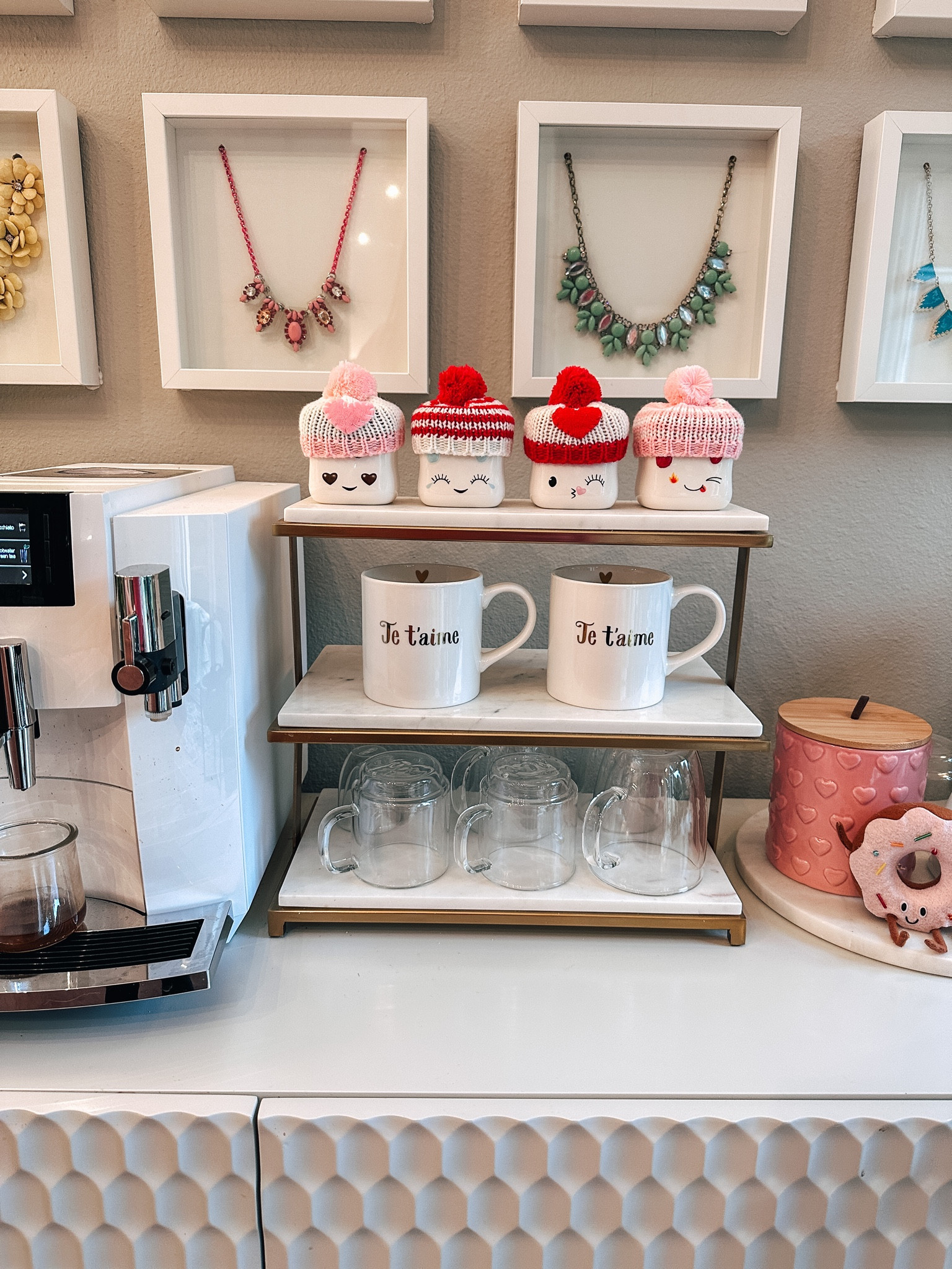 Valentine’s Day coffee bar decorations


#LTKhome #LTKunder50 #LTKSeasonal