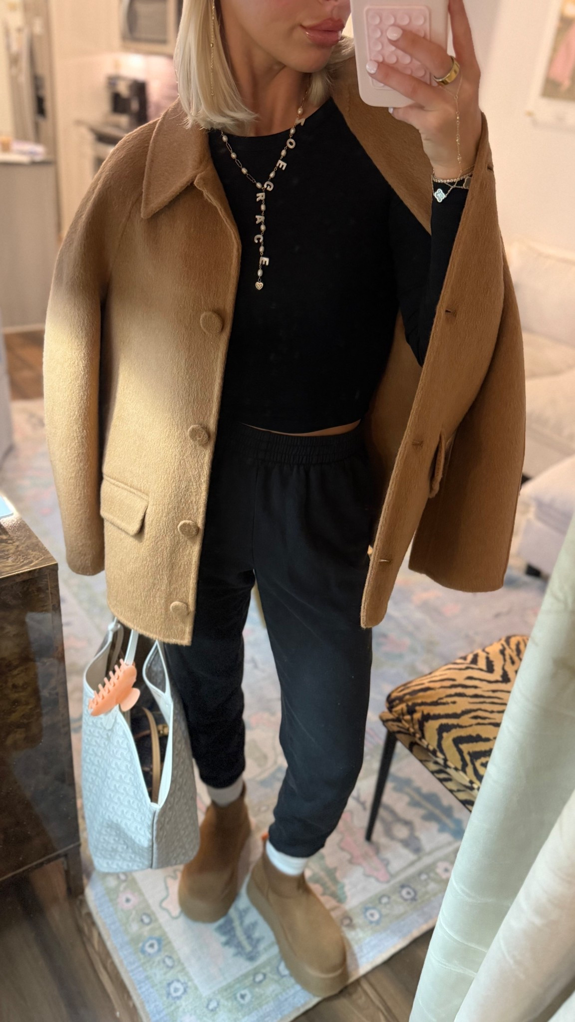 Comfy, cozy, chic 

#LTKPetite #LTKootd #LTKTall