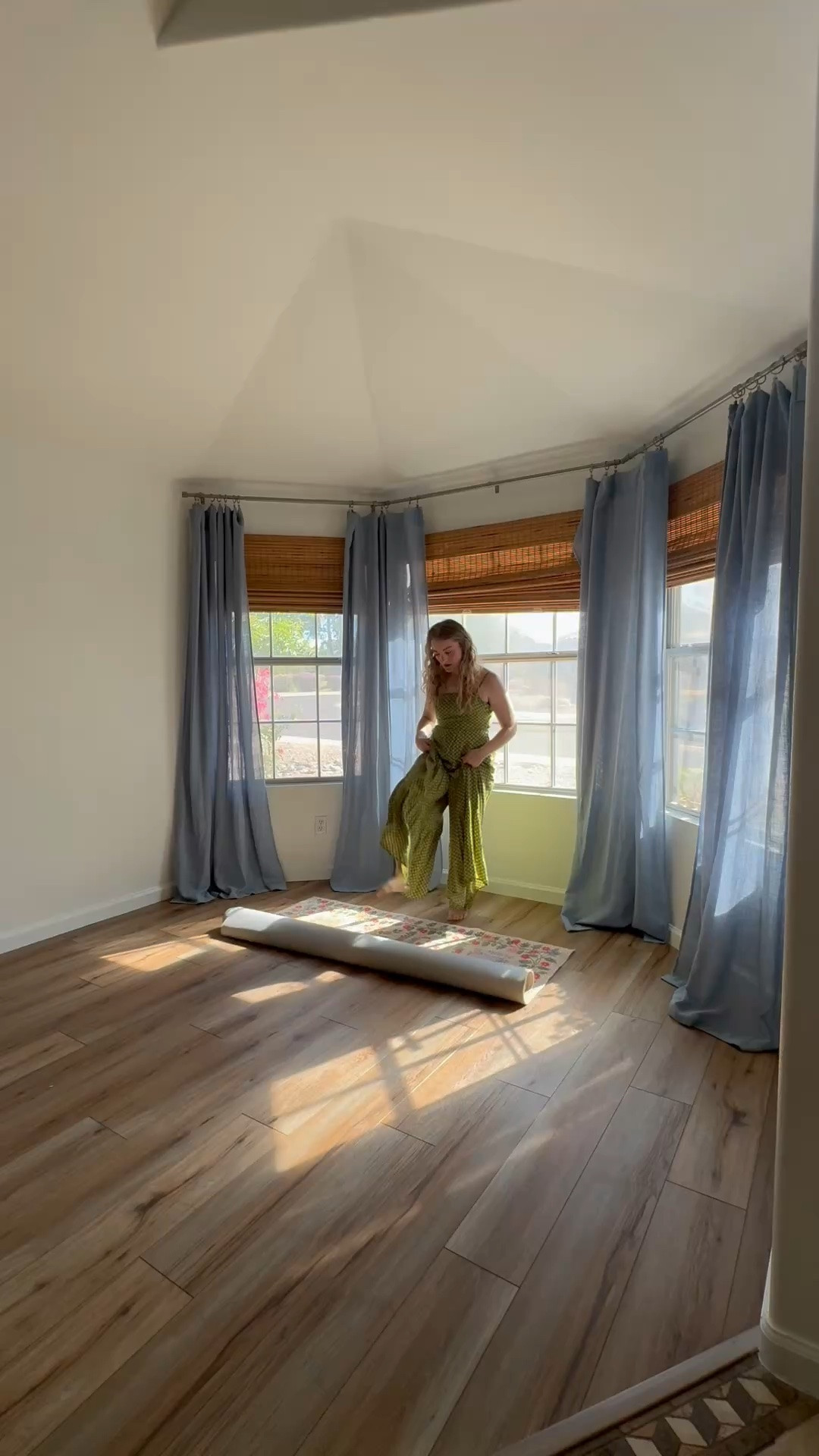 The beginning stages of our mini room makeover. We are transforming this space into a more functional cozy in whimsical sitting area for the whole family. Starting with this beautiful floral area rug. The rug is super soft and washable! ￼

#LTKHome #LTKootd #LTKdayinmylife