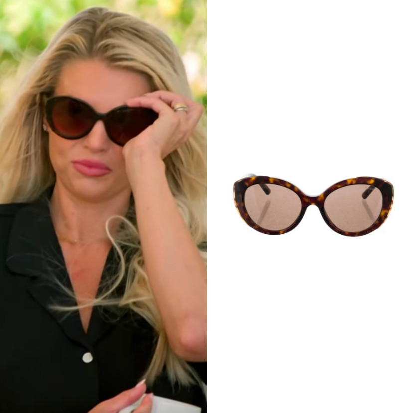 Madison LeCroy's Tortoise Round Sunglasses  

 
