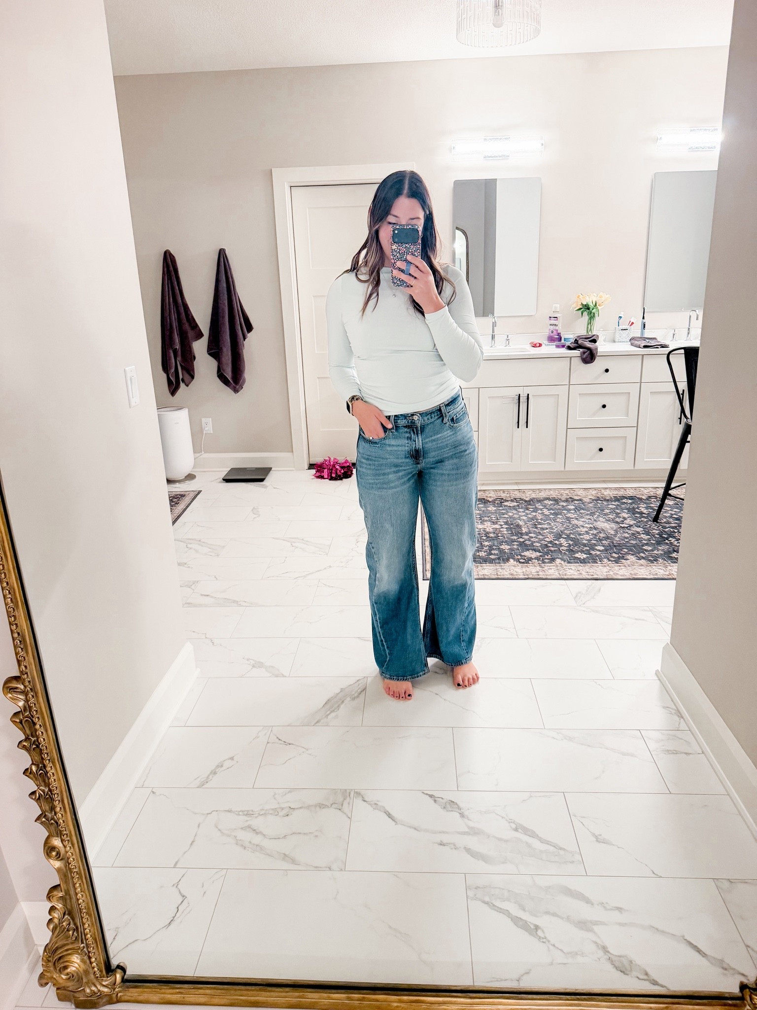New jeans on sale at old navy // wearing size 8