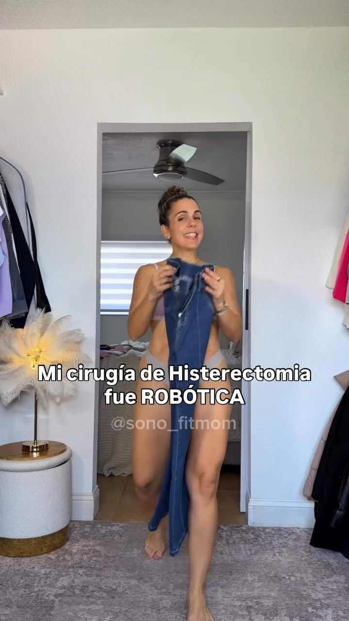 Mi cirugía de Histerectomía fue ROBÓTICA y aunque me siento súper bien mi chequeo de rutina es un No negociable .

Y recuerda… siempre es buen momento para escucharte , no te descuides nunca 🤍

Amo los outfits que me hacen sentir arreglada sin esfuerzo peso sobre todo cuando sé que voy a estar en lugares fríos , como por ejemplo las oficinas médicas … ufff 🫶🏼.
La más friolenta soy yo 🤣

📌Comparte este video con tu amiga la que hace años no va al doctor

Estoy usando talla S en los tops / jeans talla 4 peso 125 libras y mido 5’02” como referencia

Y bueno cuéntame , cuándo fue la última vez que te elegiste a ti? 👀👇🏼 

 