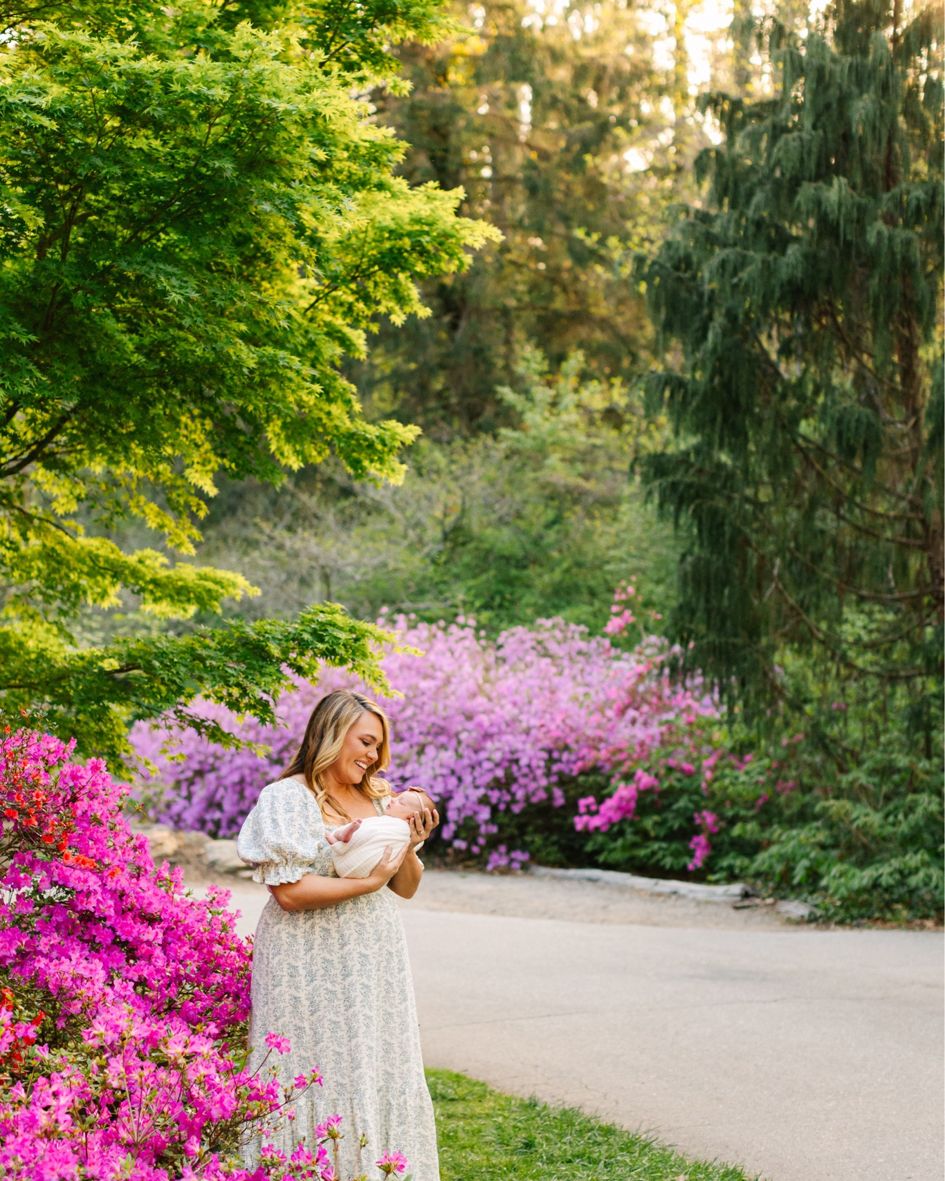 This bump friendly and nursing friendly dress is becoming my most borrowed dress from my client closet!! As a maternity and newborn photographer, I am always on the hunt for flattering dresses that photograph beautifully and this Worth Collective dress checks all of the boxes!

#LTKmomlife #LTKBump #LTKBaby