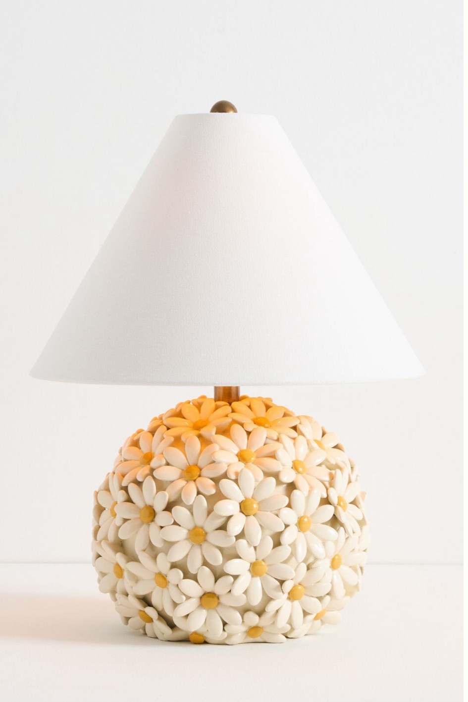 Aster Daisy Table Lamp from Anthropologie 🌼 

#LTKHome #LTKStyleTip