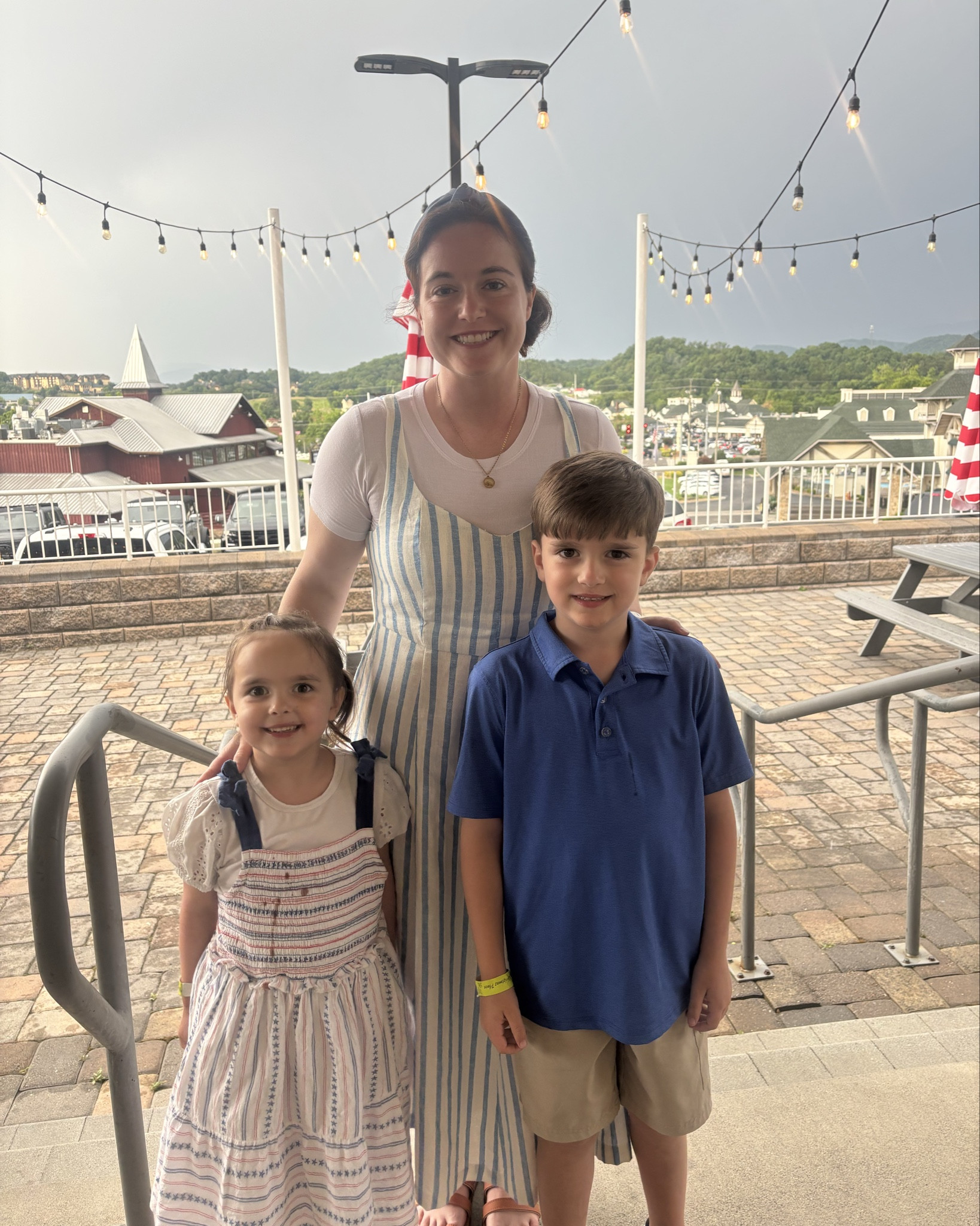 This dress has become my summer favorite! ☀️👗
I have it in 2 colors because it’s that good.

I layer it with my 1/2 tees and typically a jean jacket. 

I also added my little girl’s 4th of July dress. 🇺🇸

#summer #dresses #modestfashion #modestapparel #ltkfashion 

#LTKFindsUnder50 #LTKSaleAlert #LTKStyleTip
