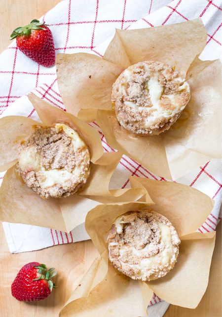 Make strawberry muffins this weekend. Your family will think you’re wonderful!
#muffins #strawberries

#LTKhome #LTKSeasonal
