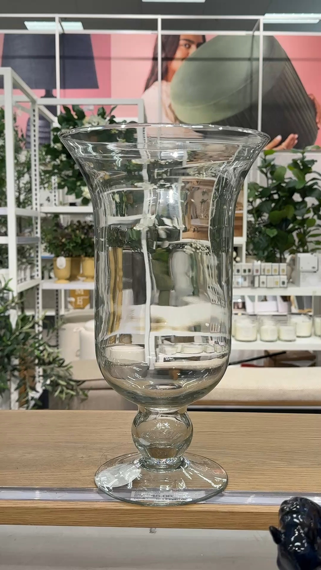 I was impressed by the size and weight of this gorgeous candle Hurricane and just $30!

Candle Hurricane. Pedestal Vase. Glass Hurricane. Tabletop Decor. Dining Room. Living Room. Entryway. Classic Decor. LavenderRoseHome.

#LTKHome