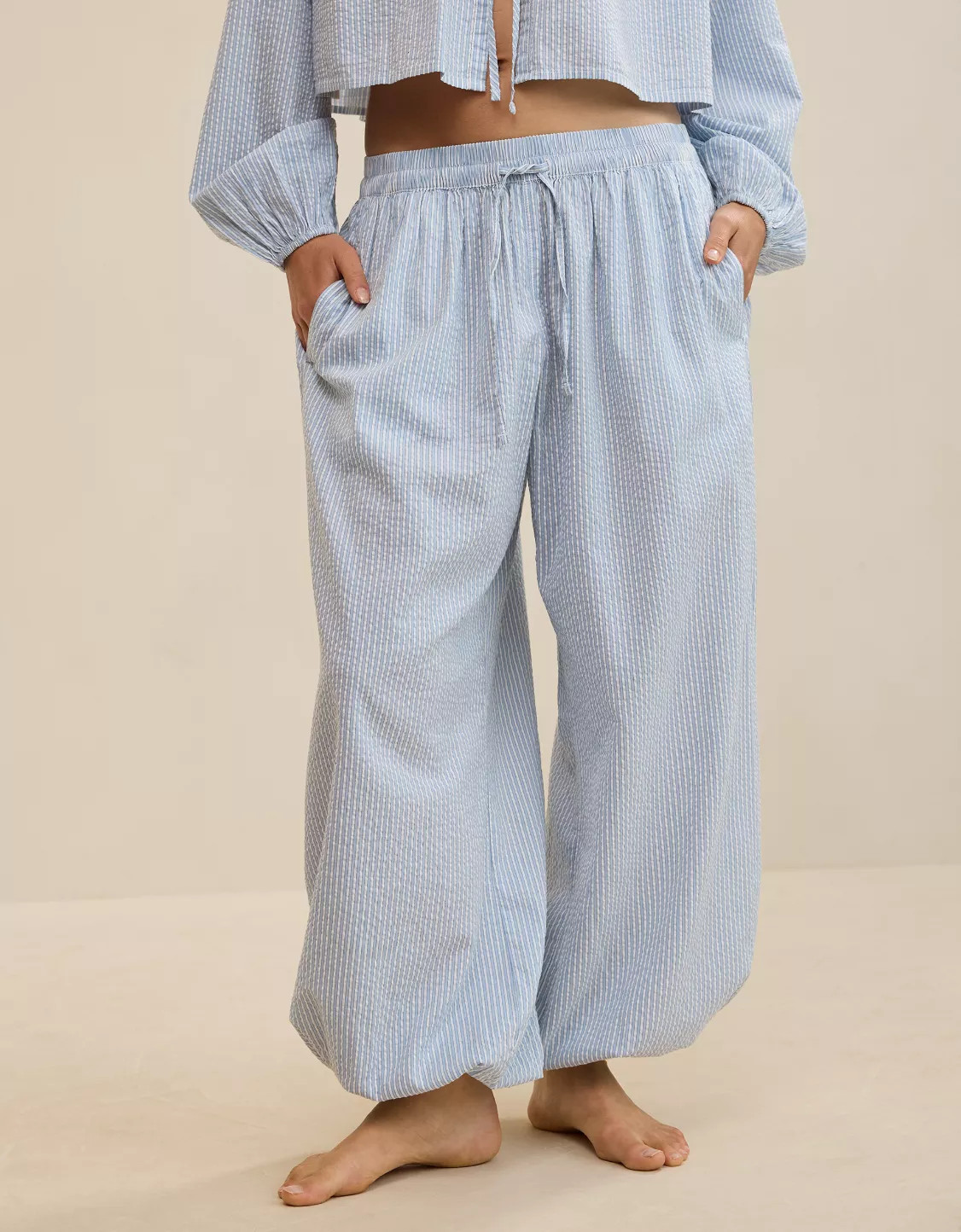 Aerie Seersucker Balloon Pant | American Eagle Outfitters (US & CA)