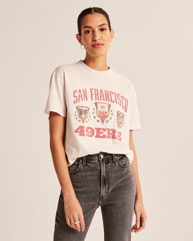 Oversized Boyfriend San Francisco 49ers Graphic Tee | Abercrombie & Fitch (US)