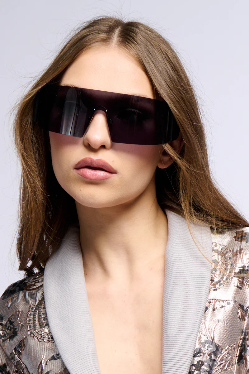 VIXEN SUNGLASSES | AKIRA