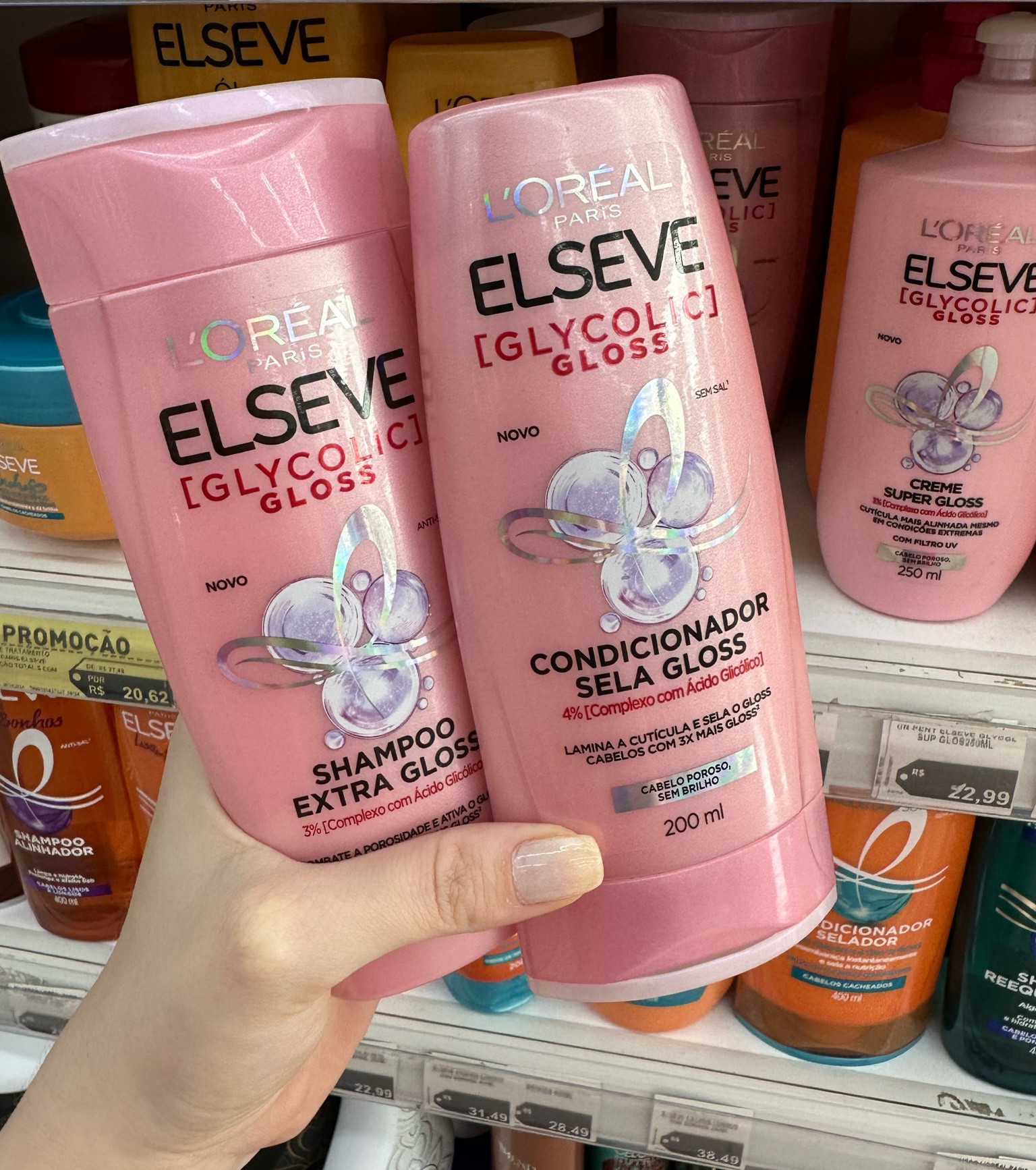 Fui na farmácia com meu pai hoje e fiquei chocada com a diferença de preço da linha glycolic gloss da Elseve de uma loja física para a Amazon. Gente sério, comprem pela Amazon. O preço do programa e poupe deles praticamente compensa MUITO e você pode cancelar logo após eles enviarem o produto, sem custo algum. 

Utilize os cupons:

• R$50 OFF em compras acima de
R$200 - cupom: AMZAPPDAY50
• R$50 OFF em compras acima de
R$250 - cupom: MASTER50
• R$100 OFF em compras acima de
R$399 - cupom: AMZAPPDAY100


#cabelo #shampoo #condicionador #desconto

#LTKbrasil #LTKbeauty #LTKsalealert