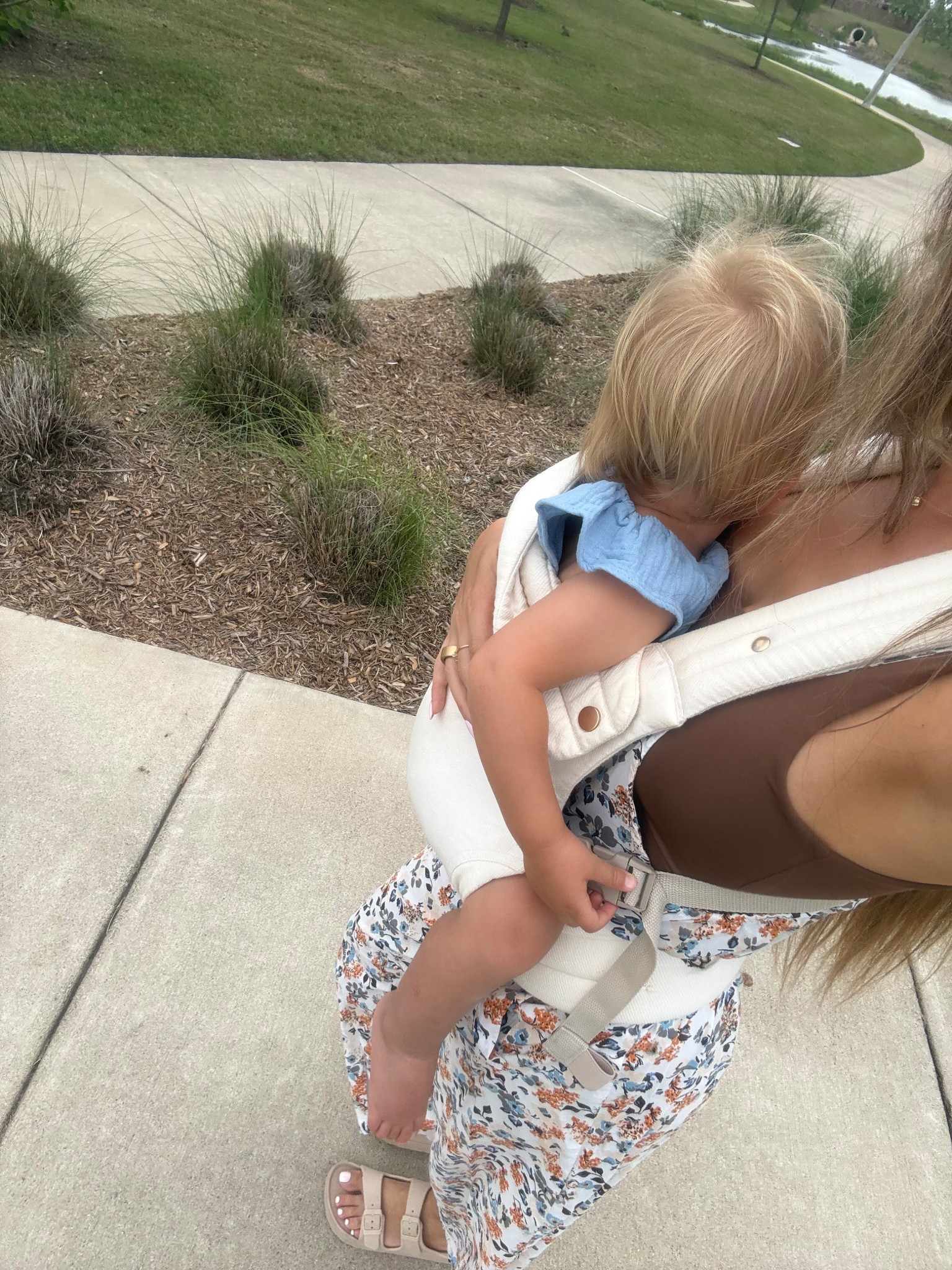 Little stroll with my girl 🫶🏼

I love this carrier so much from @Mabē 

#LTKmomlife