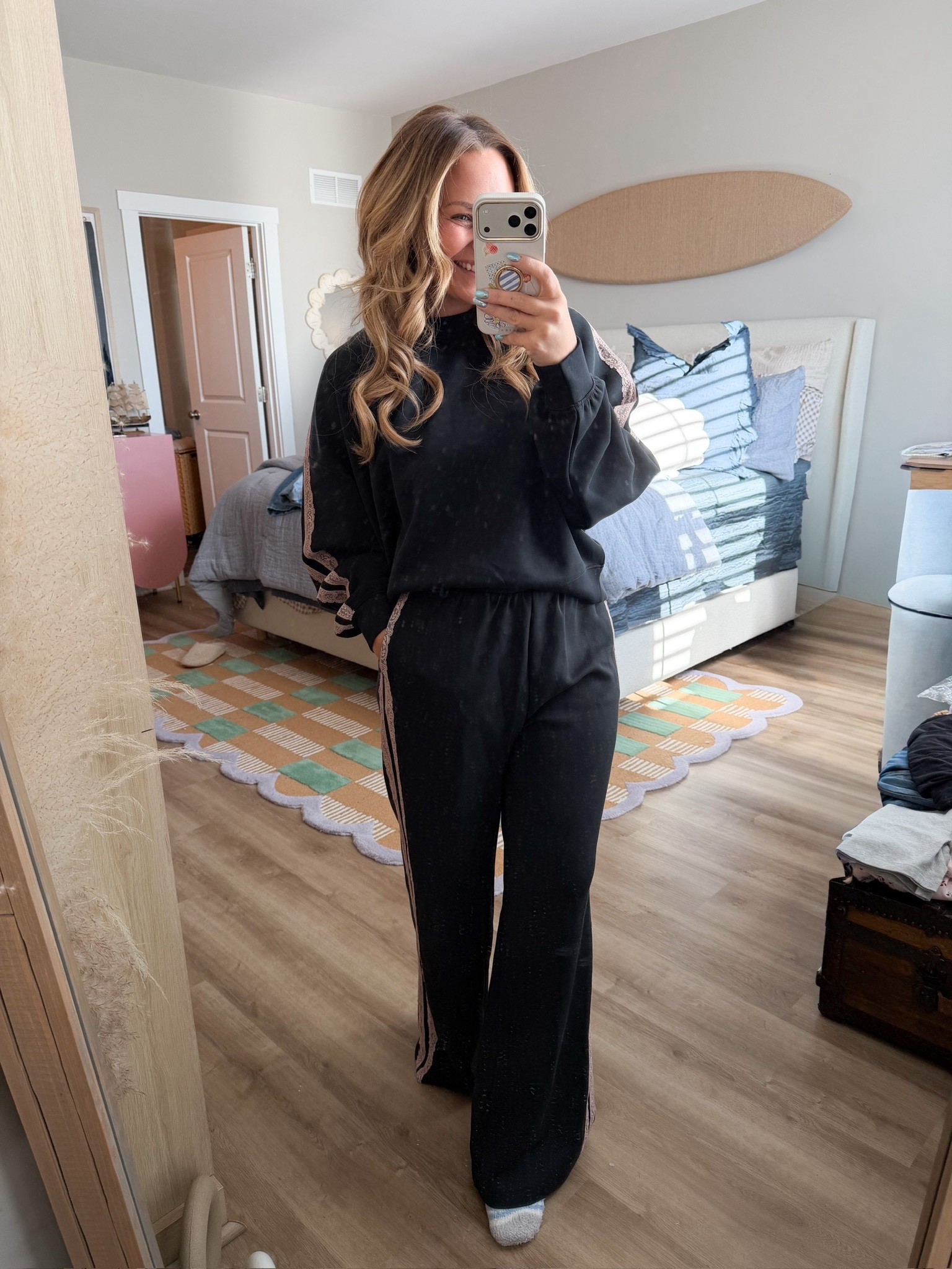 The kind of outfit that makes working from home feel put together without trying too hard.
Soft, comfortable, and still polished enough to leave the house if needed.

#LTKFindsUnder50 #LTKPetite #LTKSeasonal