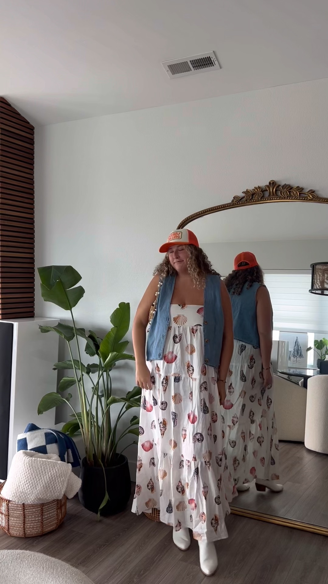 Casual and cute beachy fall festival looks for country concerts and  Oceans calling festival outfit ideas 

Wearing xxl in show me your mumu 
Xl in everything else 

#LTKStyleTip #LTKFindsUnder100