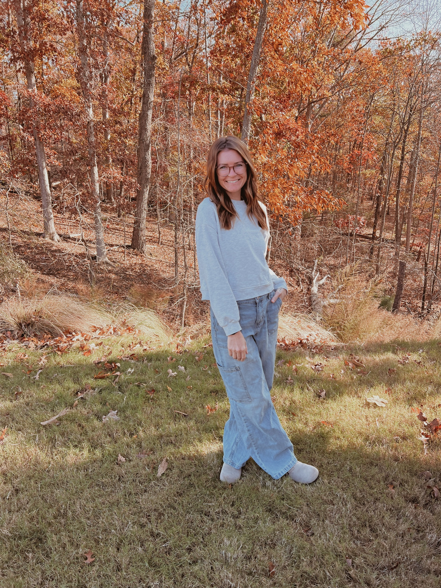 Cargo jeans and clogs on repeat! #cargo #clogs #glasses #falloutfit #momstyle #ootd #basic 

#LTKHoliday #LTKSeasonal #LTKSaleAlert