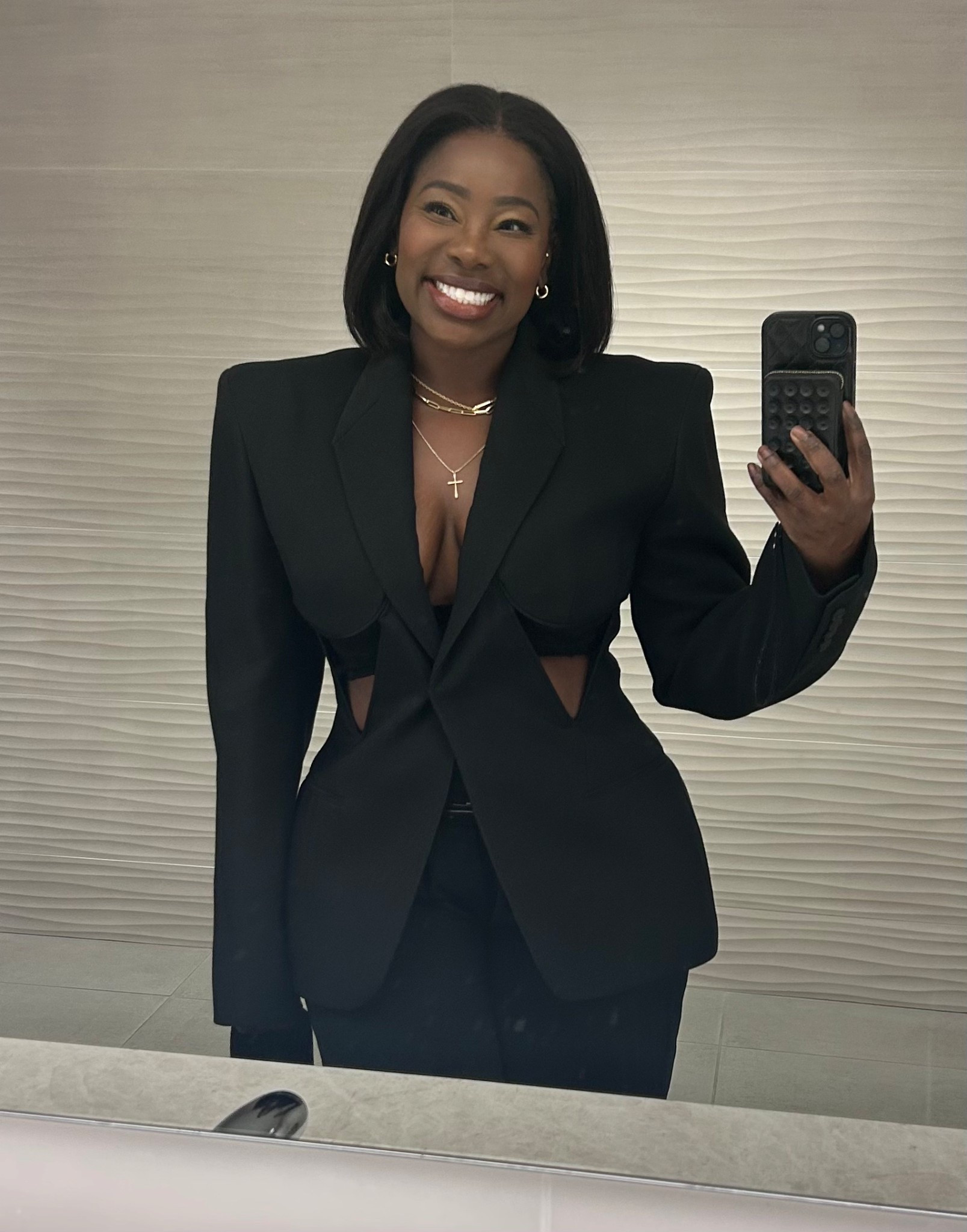 The blazer that makes ANY outfit look like a million bucks. 🔥

#LTKMidsize #LTKOver40 #LTKBeauty