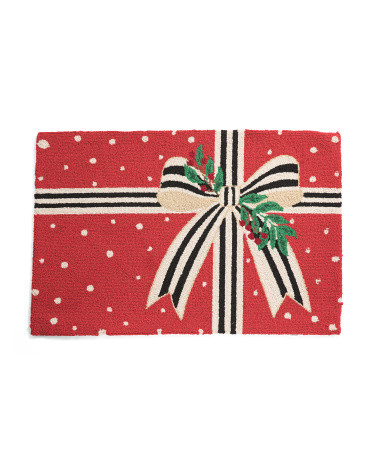 Wool Blend Holly Bow Present Hook Rug | TJ Maxx