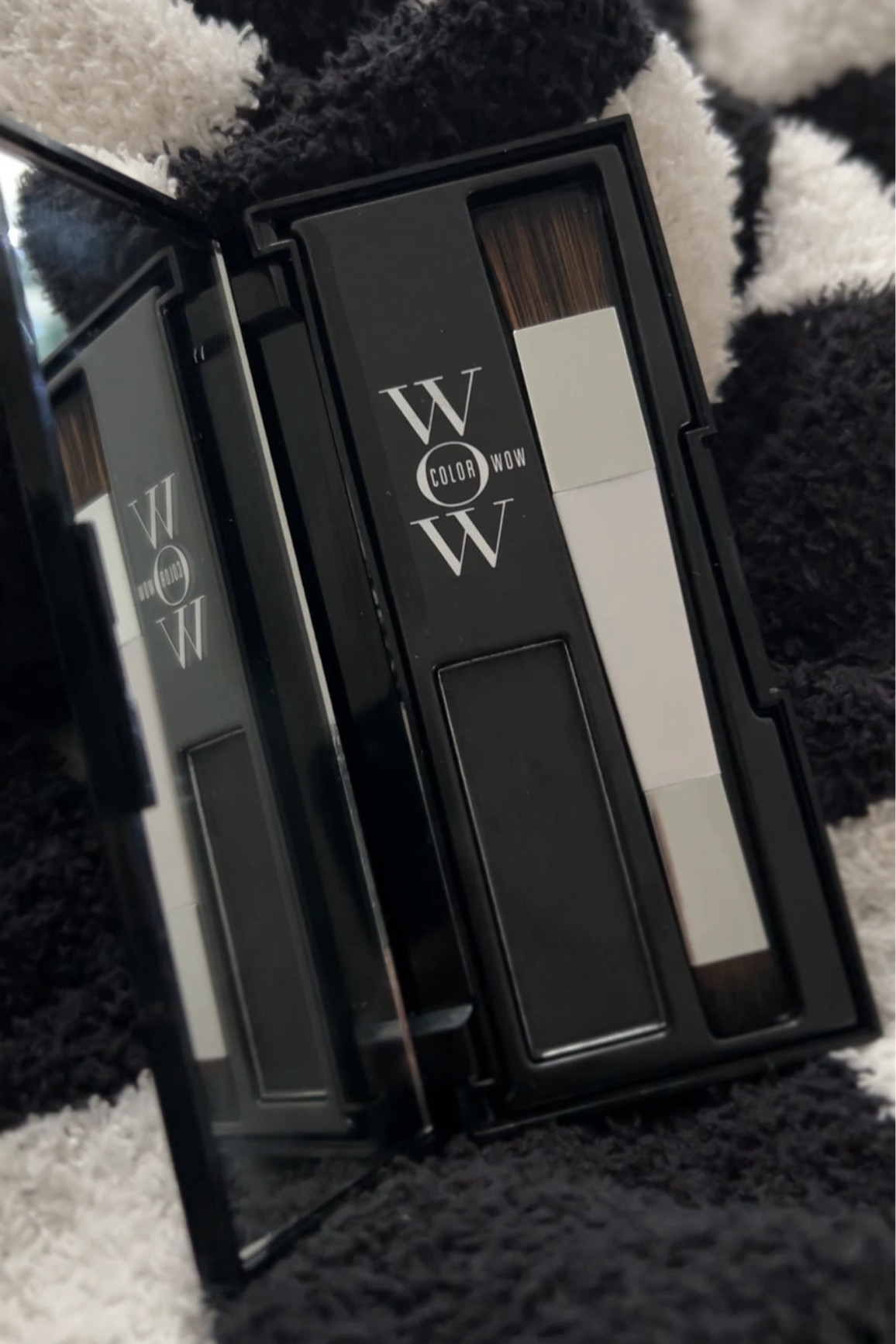 the best root touch up and its water resistant 🤸🏽‍♀️ 

#LTKbeauty #LTKtravel