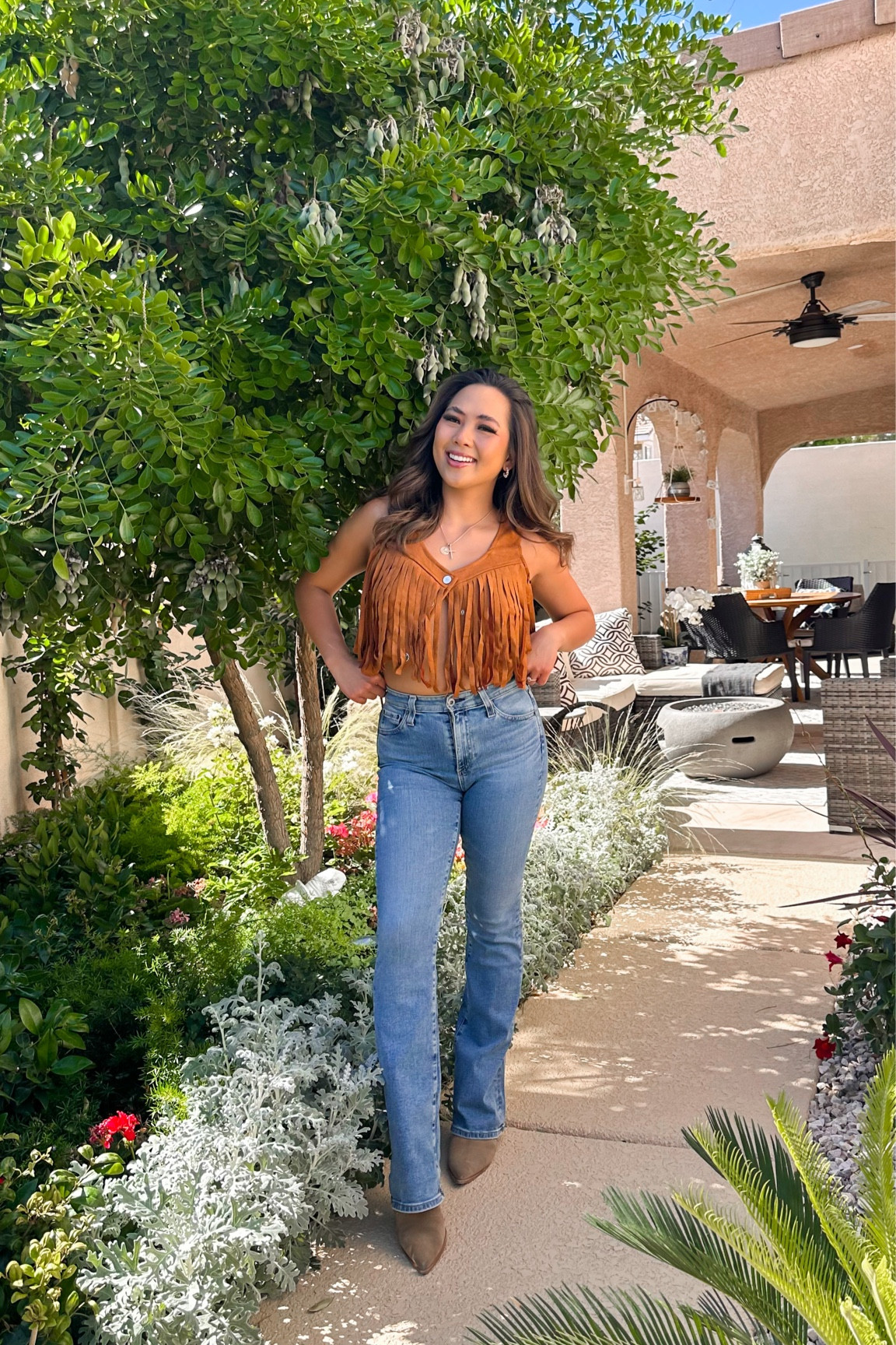 Day 1/21 of Summer Date Night Looks! 🫶🏼

I’ve been obsessed w the Western looks lately, and I love this fringe top. So comfy too for whatever your date night plans are 🤠 Wearing a small for the top & 25 for jeans! 

#LTKSeasonal #LTKstyletip #LTKtravel