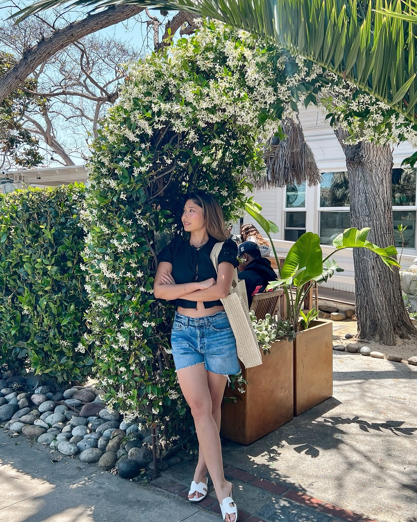 Catch me where the flowers are 💐💗✨

Wearing:
@yesstyle bow tie summer top
@targetstyle blue denim shorts
@targetstyle beach bag 
@targetstyle sandals

#pinterestgirl #pinterestinspired #pinterestaesthetic #summeroutfits #summerinspo #summeroutfitideas #californiasummer #costalgirl #casualstyle san diego fashion blogger, socal fashion, summer costal style, casual outfit inspo