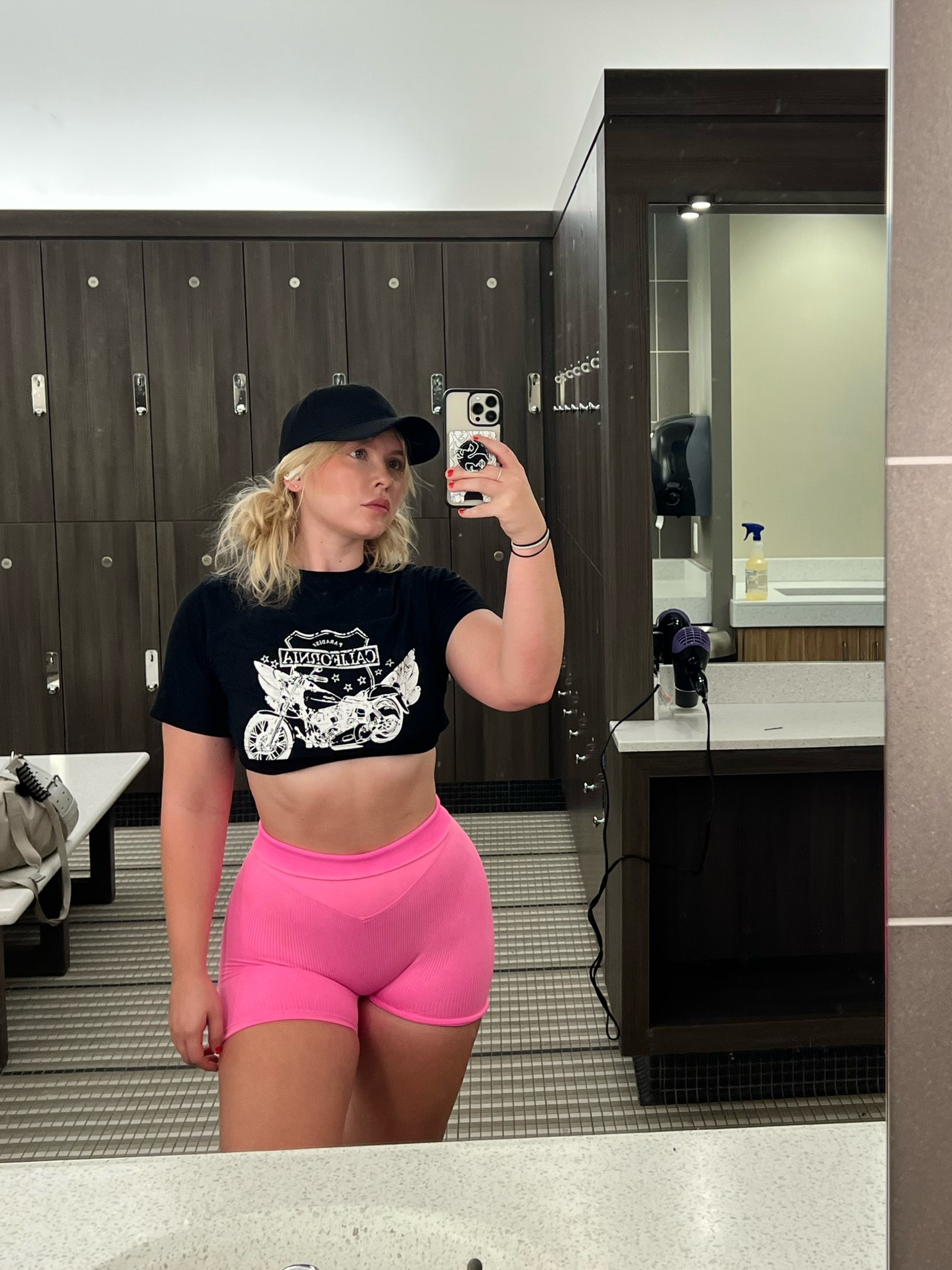 size small in shorts!

#LTKcurves #LTKfit #LTKunder50