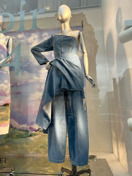 Take a look at & Other Stories Savoir Collection SS24
💫 Barrel leg jeans
💫One shoulder denim top 
💫 Draped Asymmetric denim skirt 
💫 Denim jacket 

Limited addition #LTKdenim LTKjeans

#LTKMostLoved #LTKeurope #LTKstyletip