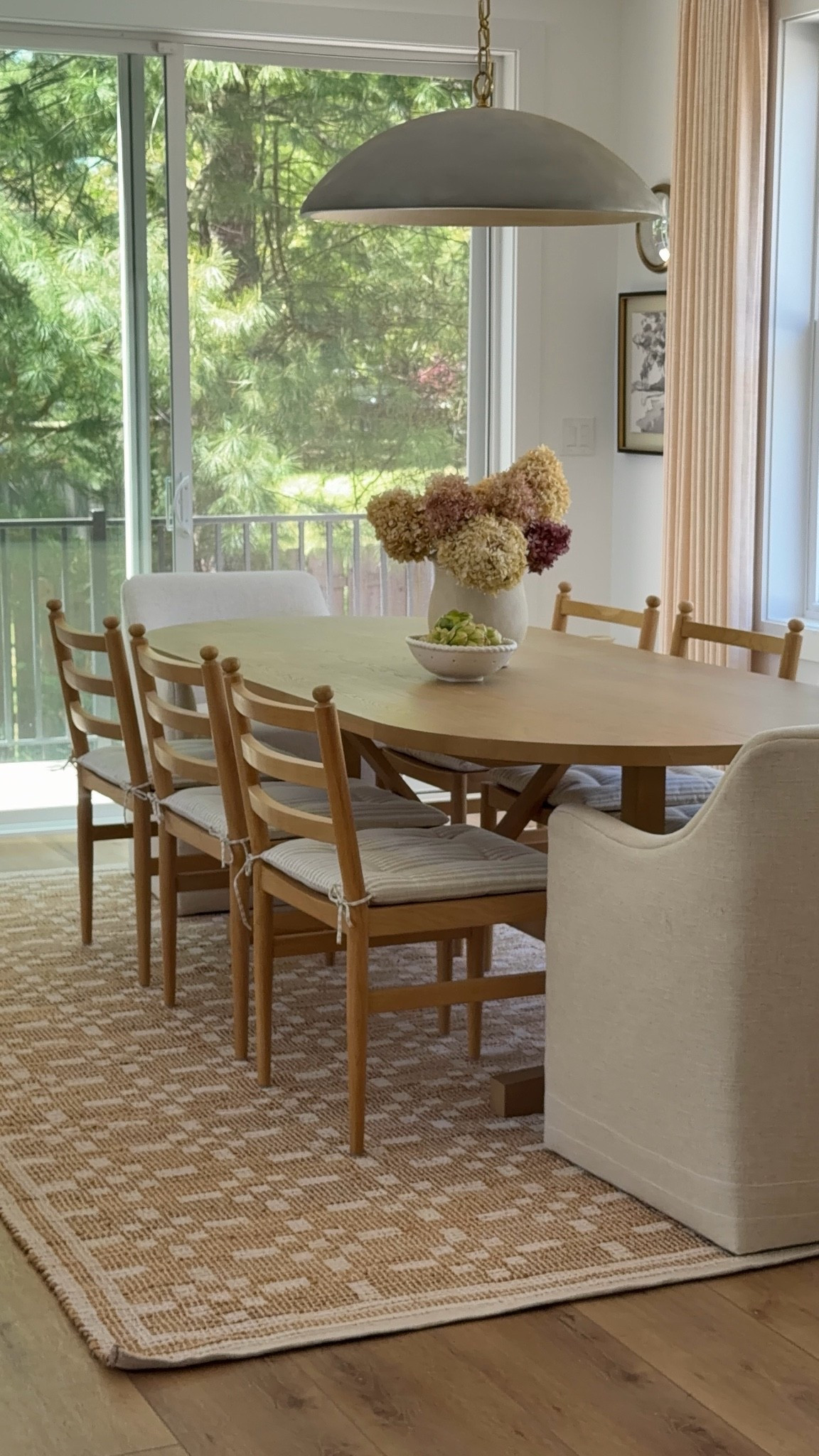 New dining rug gives me the ultimate summer picnic vibes. It’s the softest jute rug I’ve ever felt!

Huge sale happening now!

#LTKSaleAlert #LTKHome #LTKU