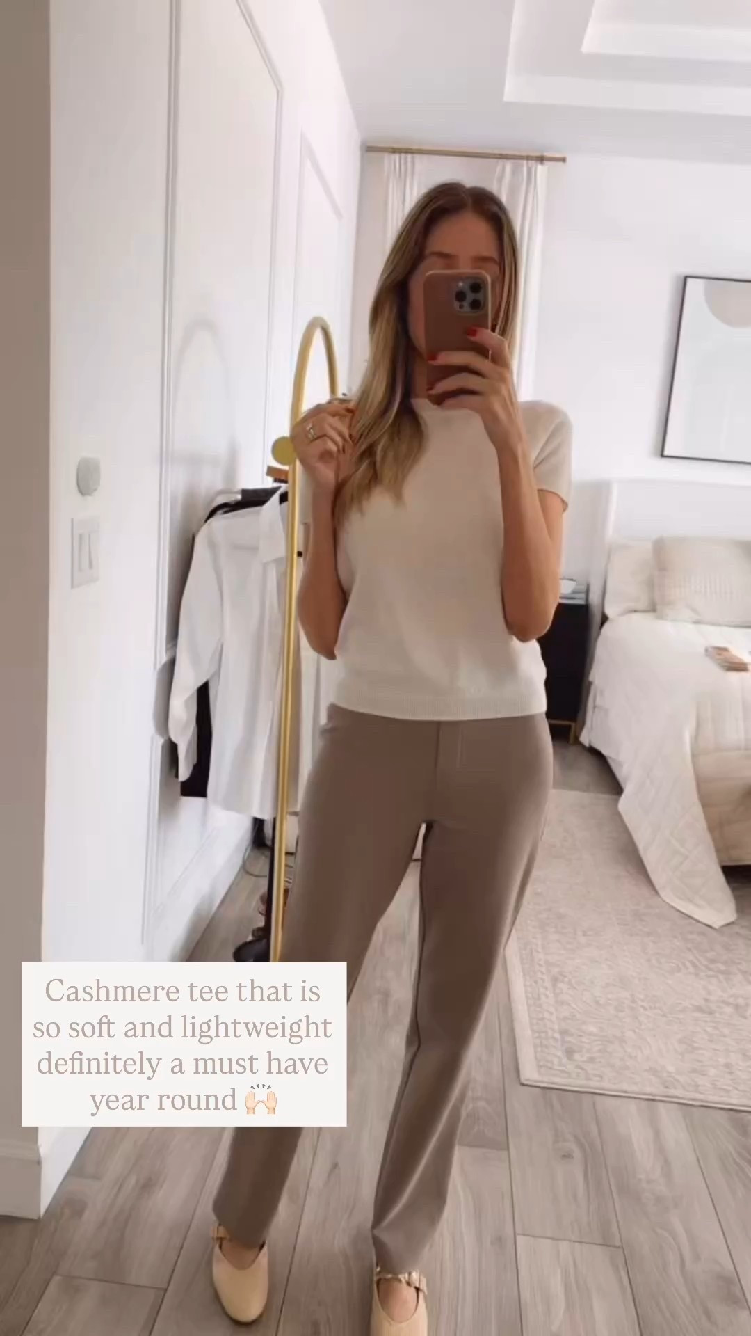The cashmere tee and the straight pants are such great basics to have in your closet, so easy to style and they have an amazing quality! @onequince #quincepartner


#LTKSeasonal #LTKootd #LTKU