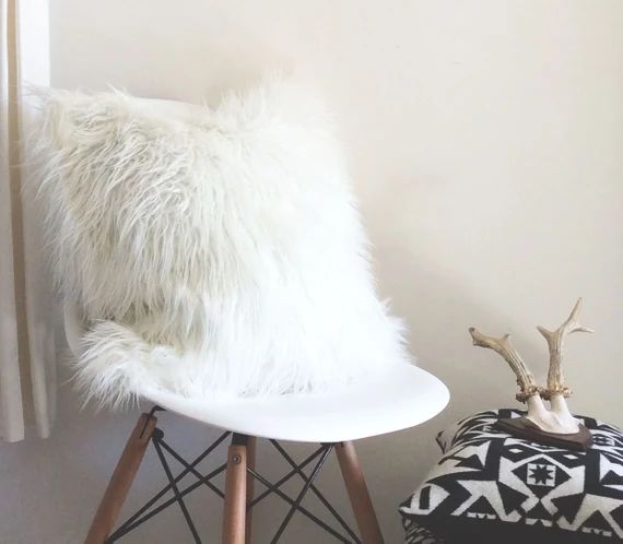 Furry Ivory Pillow Cover - faux llama fur - ivory - 19X19 - fur pillow - decoraive pillow cover - re | Etsy (US)