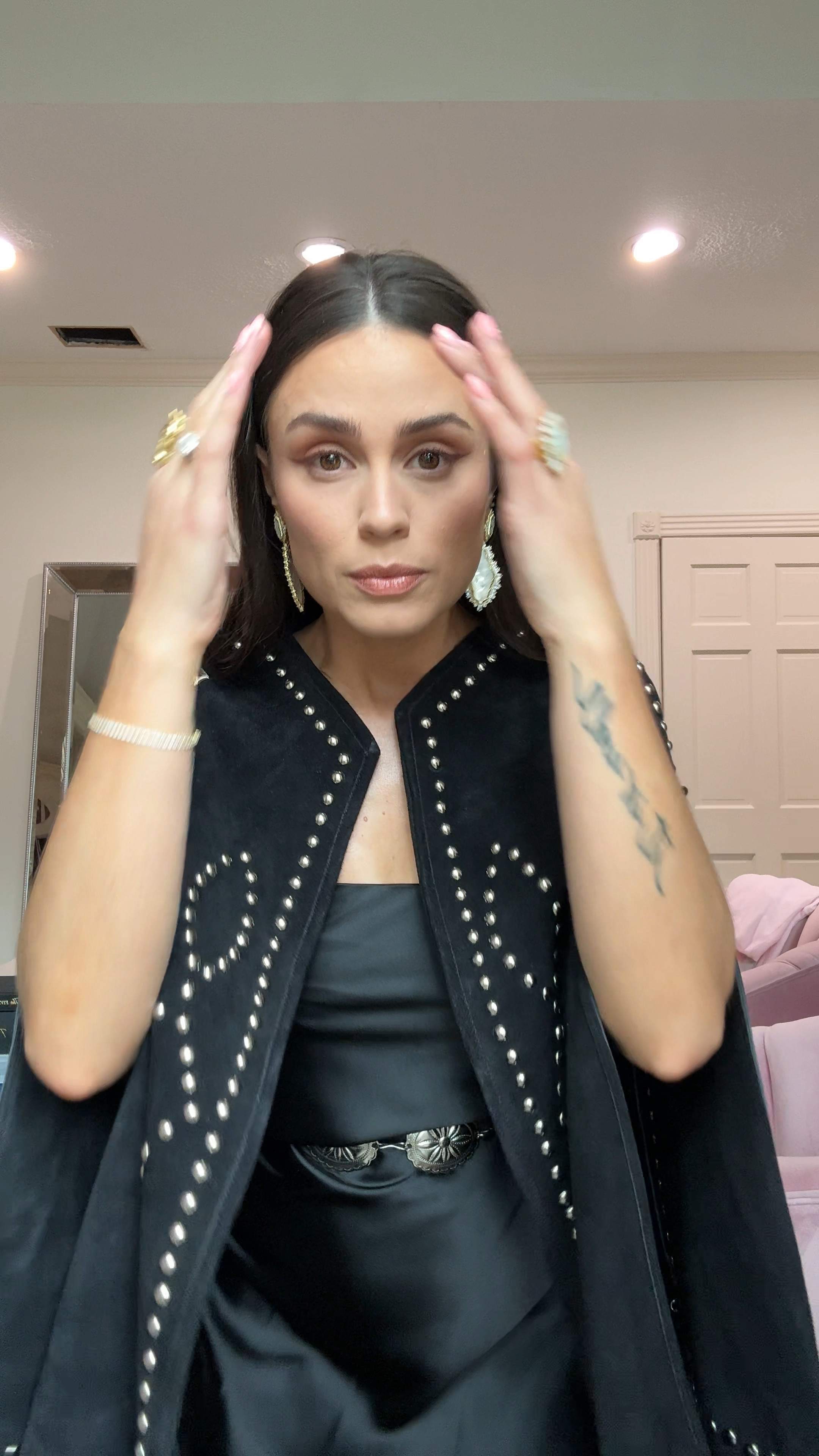 Western outfit // cape // western and co // rodeo outfit // Houston // stylist // Miron Crosby 

#LTKShoeCrush #LTKWatchNow #LTKStyleTip