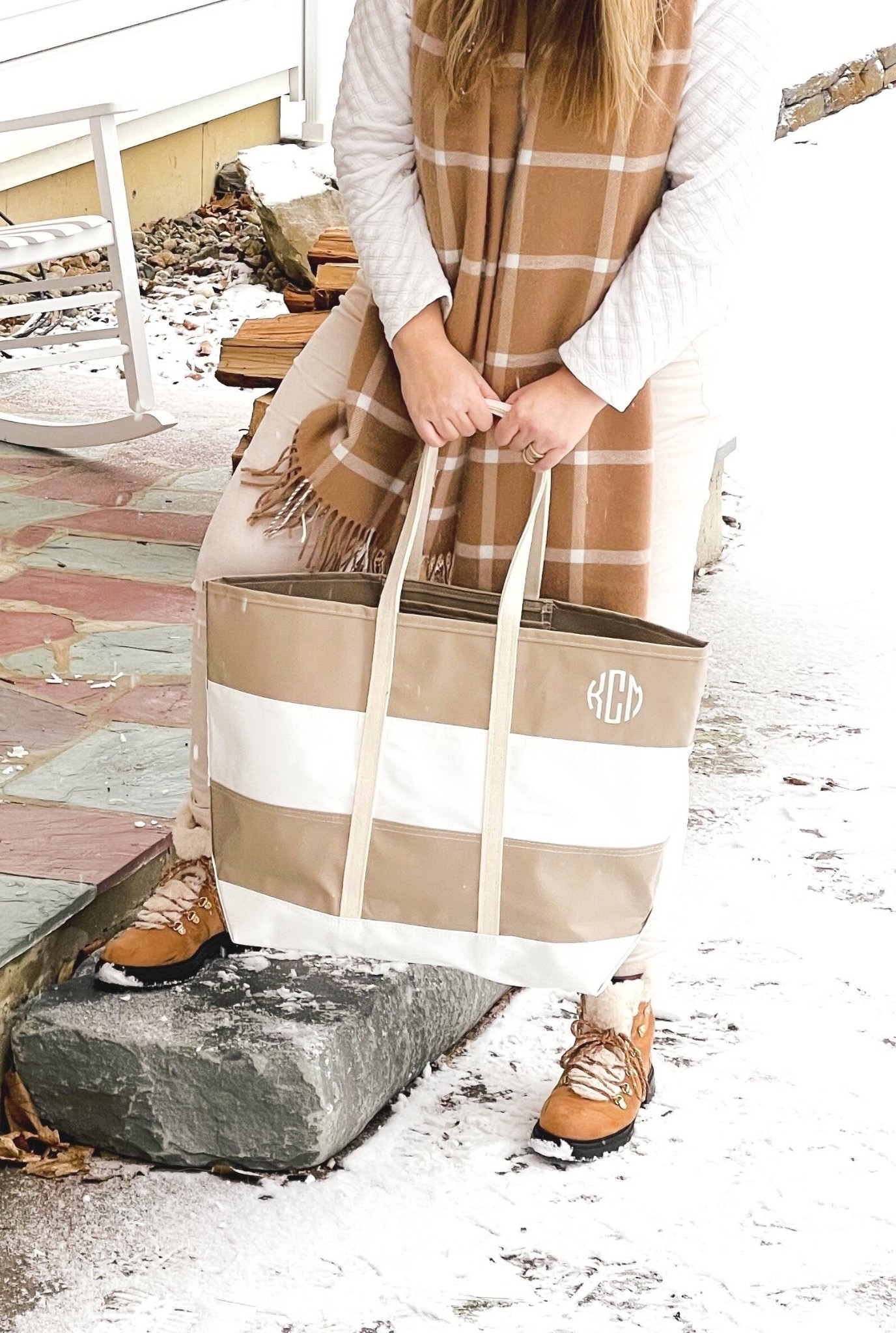 These Steele totes are perfect for winter weather, o love this neutral stripe 

#LTKOver40 #LTKootd #LTKdayinmylife