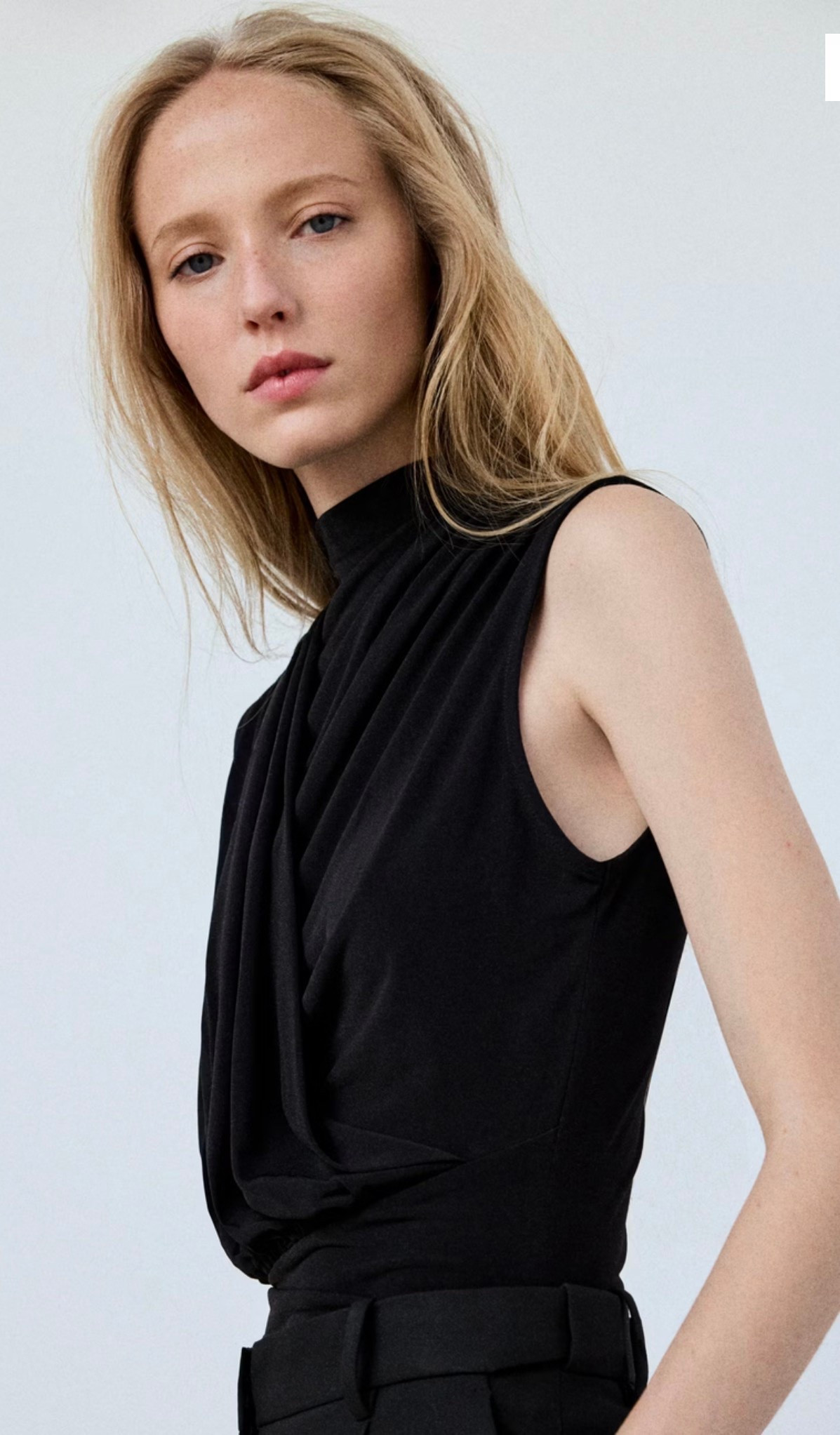The perfect night-out top ✨ Sophisticated, sexy and chic with just the right amount of something extra. 🖤

#LTKSeasonal #LTKOver40 #LTKgrwm