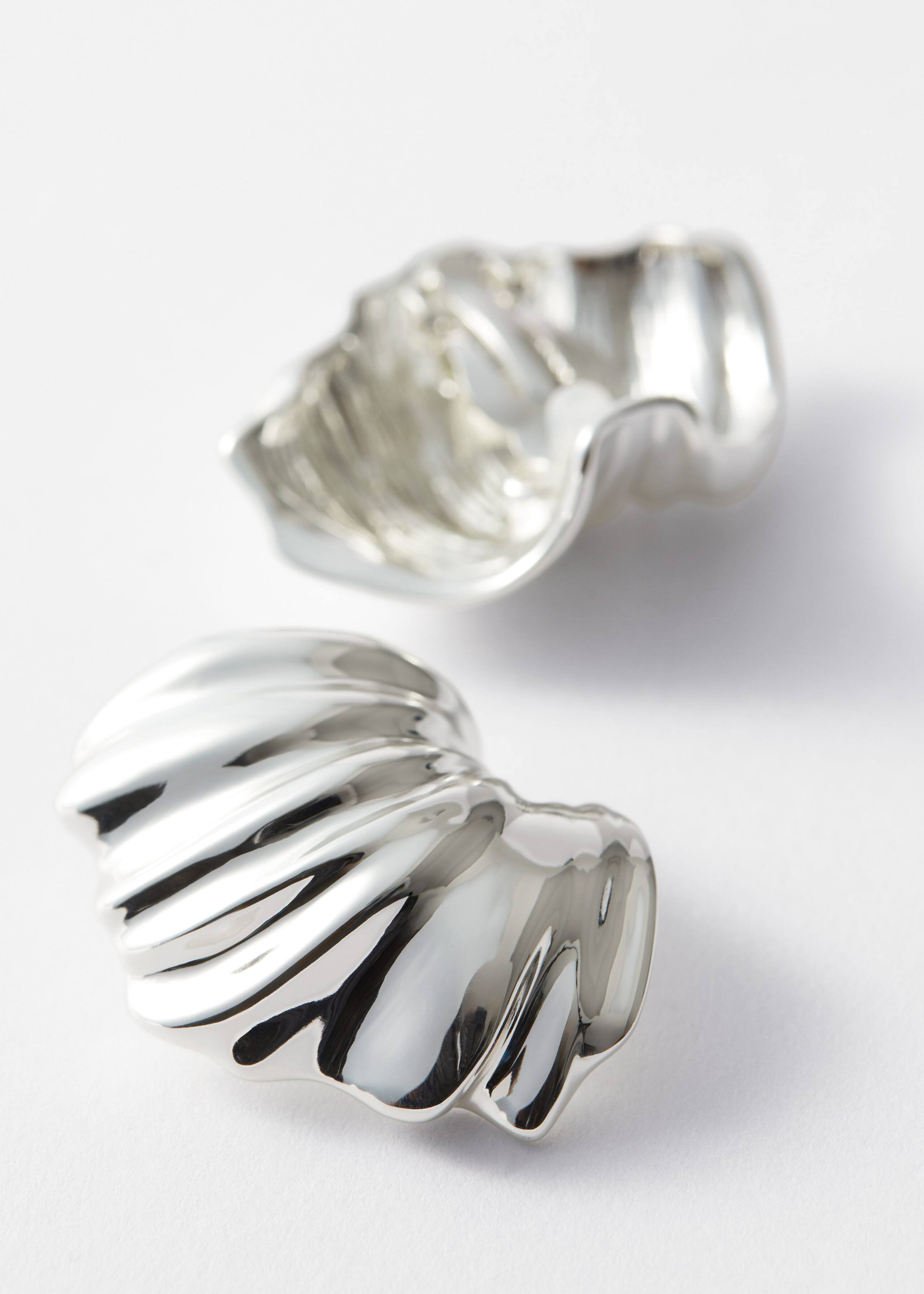 Curved Shell Earrings | & Other Stories UK