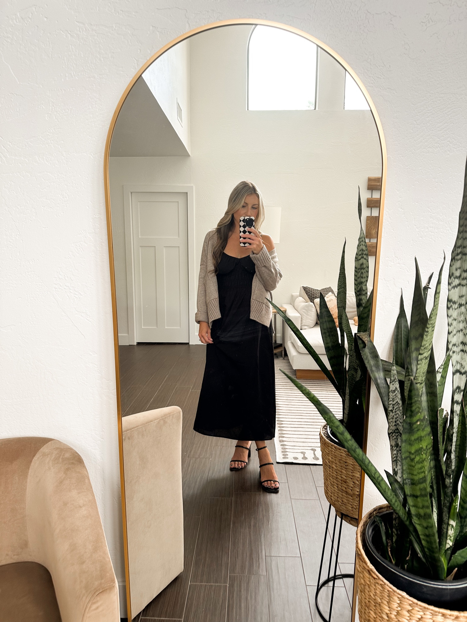 One dress multiple ways! Wearing a small from H&M

#LTKFind #LTKSeasonal #LTKstyletip