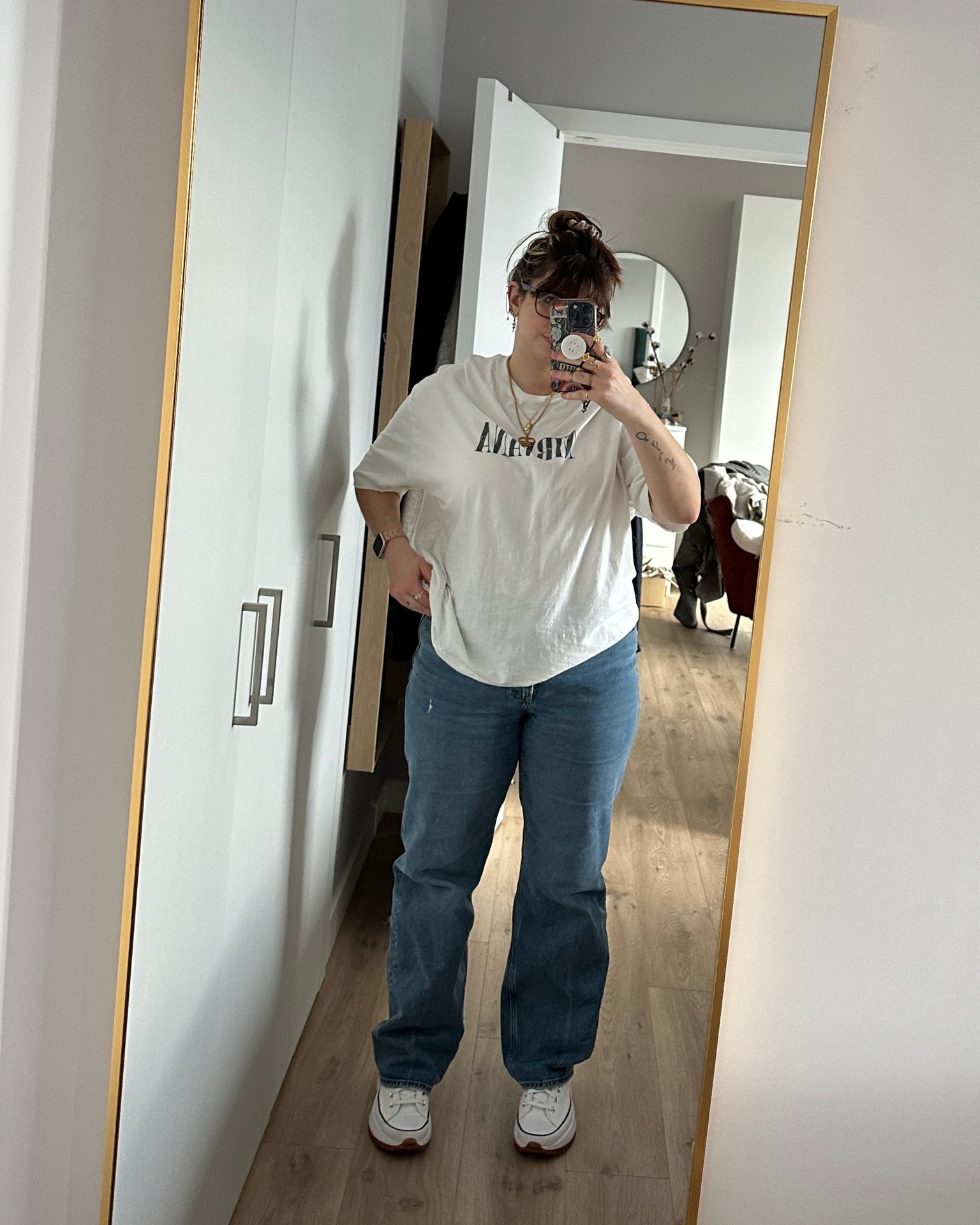 casual comfies ft. my fav high waisted jeans

outfit details:
t-shirt: asos [M]
jeans: Abercrombie [30]
converse: asos

#LTKstyletip #LTKmidsize #LTKeurope