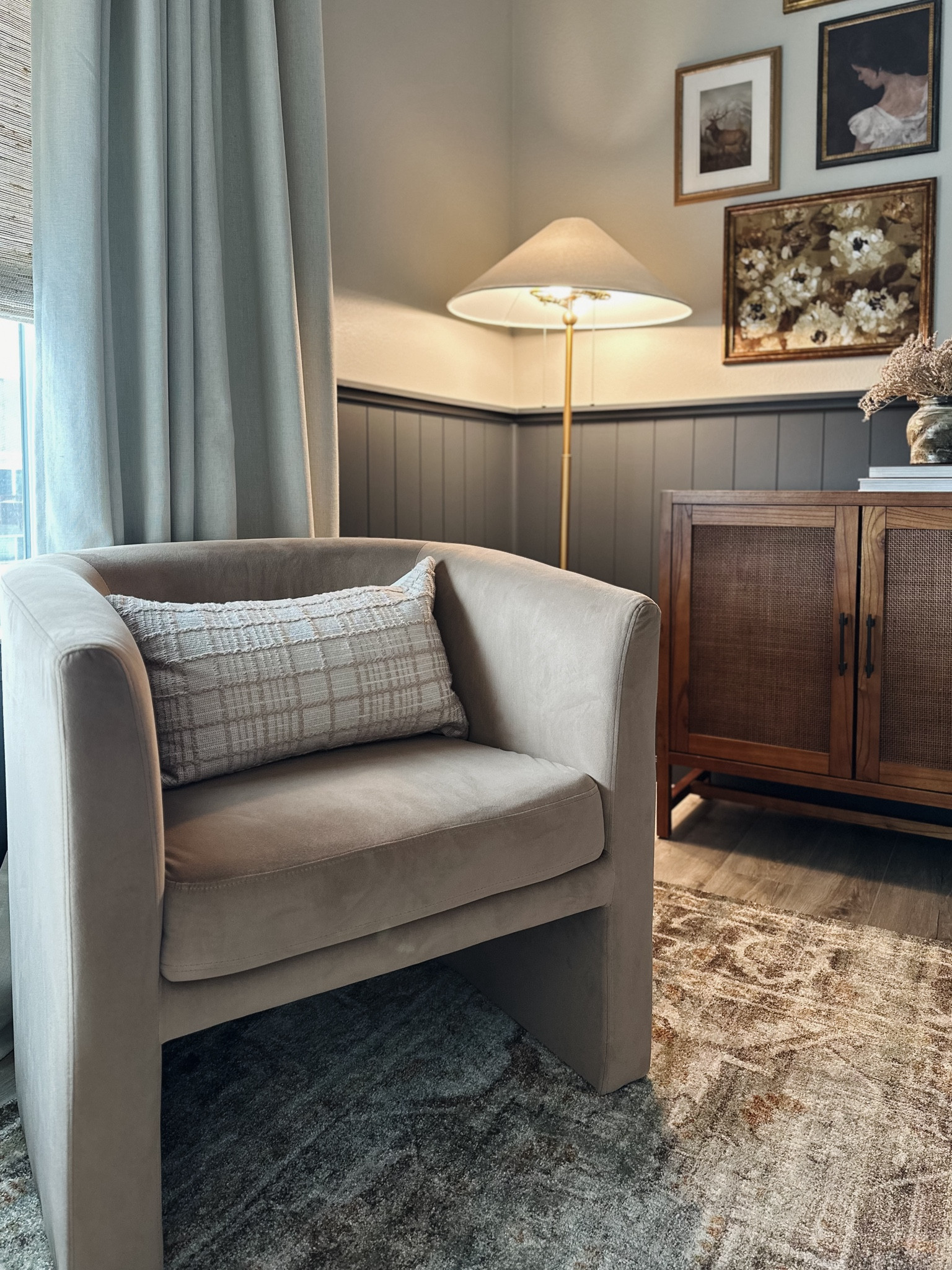 I’ll never get tired of sharing about these pottery barn dupe curtains from target! They are blackout and only $35 per panel🙌🏽

I have the color “sour cream”

Pottery barn dupe, velvet barrel chair, Warwick 2 door cabinet, magnolia home by Joanna Gaines x Loloi throw pillow, studio McGee decor, target home decor, living room, living room decor, brass floor lamp, neutral area rug, navy shiplap, gallery walll

#LTKsalealert #LTKhome #LTKstyletip