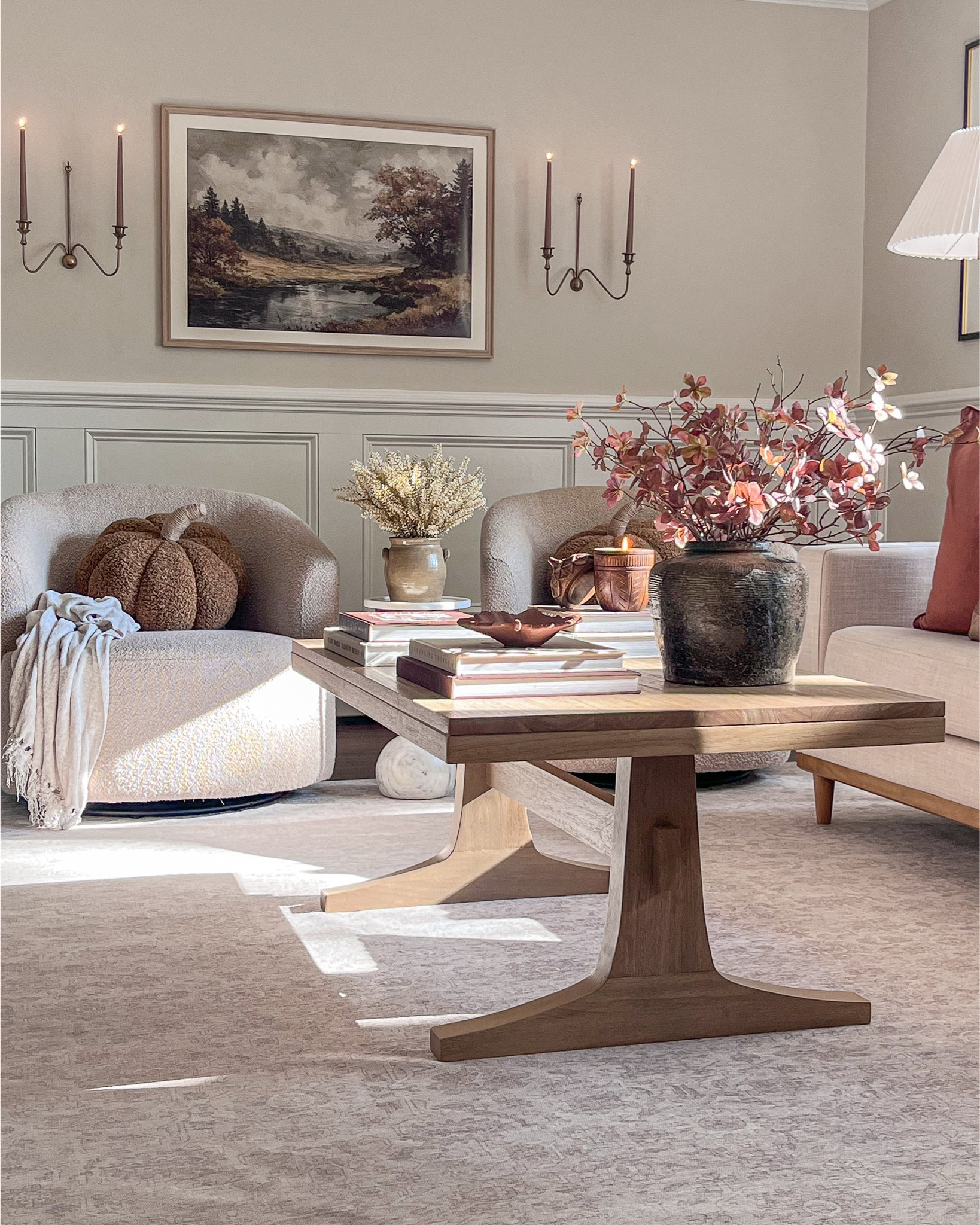 Golden hour glow — when the light hits just right and everything feels a little softer and cozier. ✨🍂


#LTKSeasonal #LTKStyleTip #LTKHome