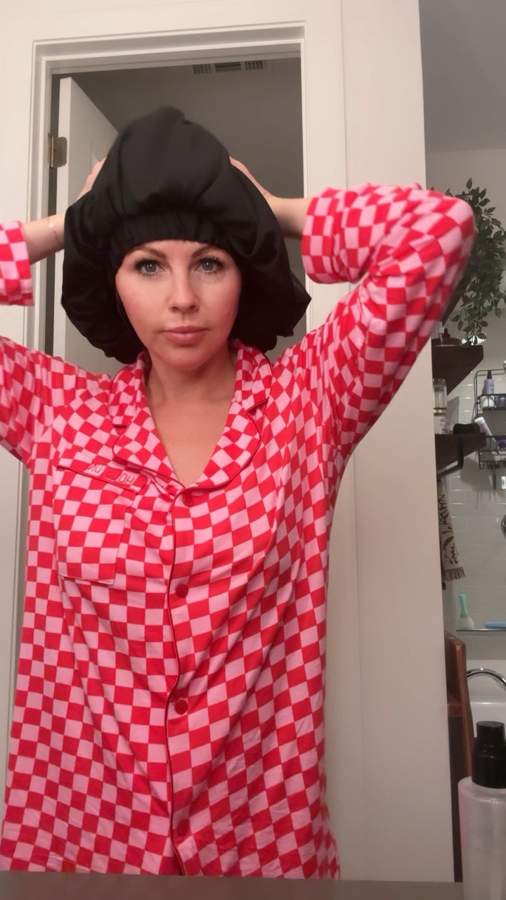 I’ll never not wear this silk bonnet to protect my hair especially a couple days into a blowout! Silky and smooth 👌🏻

#LTKCyberWeek #LTKGiftGuide #LTKbeauty