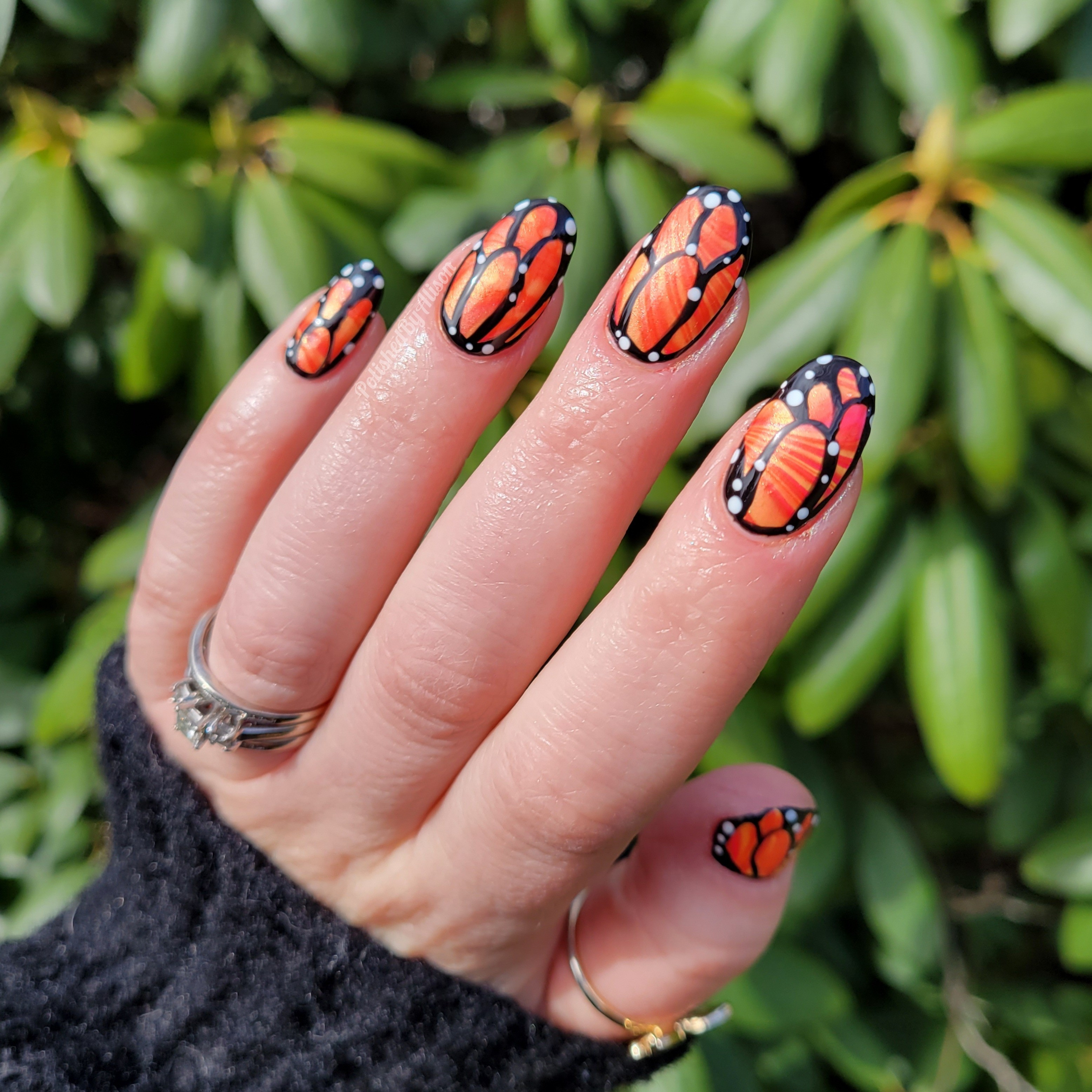 Watermarbled butterflies🦋🧡..#nails #nailart #orly #watermarble 


