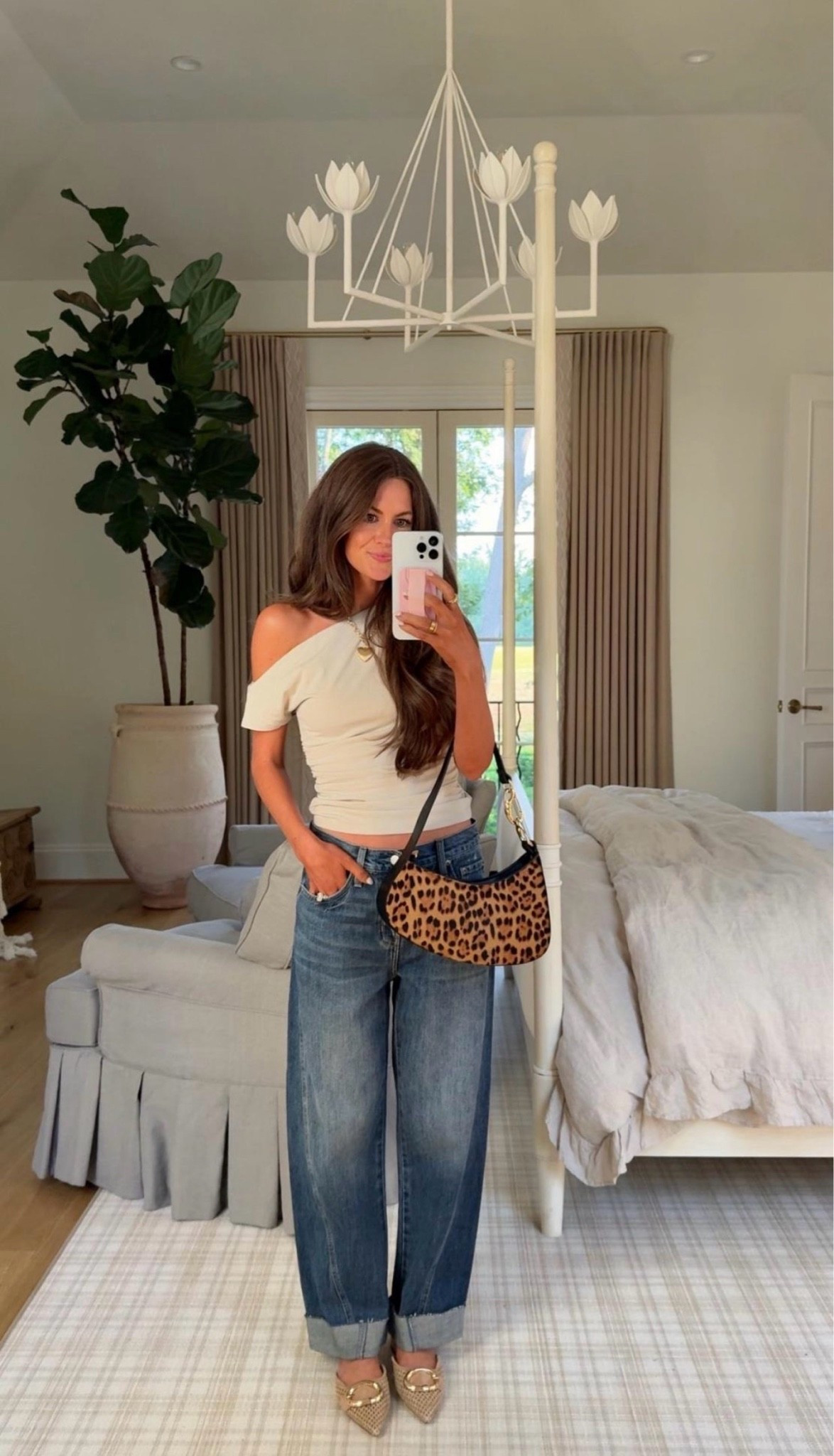 Love these jeans!!

#LTKootd #LTKSaleAlert #LTKSeasonal