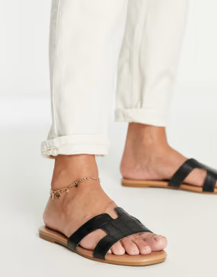 New Look sliders in black croc | ASOS (Global)