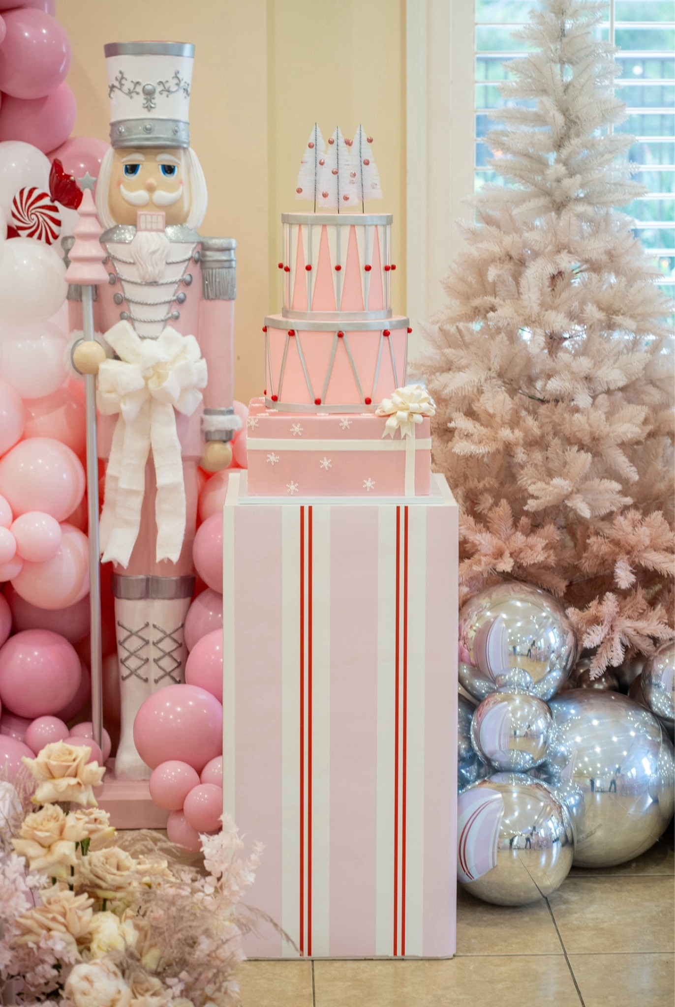Pink Christmas Wonderland kids party details designed by Parisa Kaprealian {Pretty Please Design} 🎀

#LTKKids #LTKParties #LTKSeasonal
