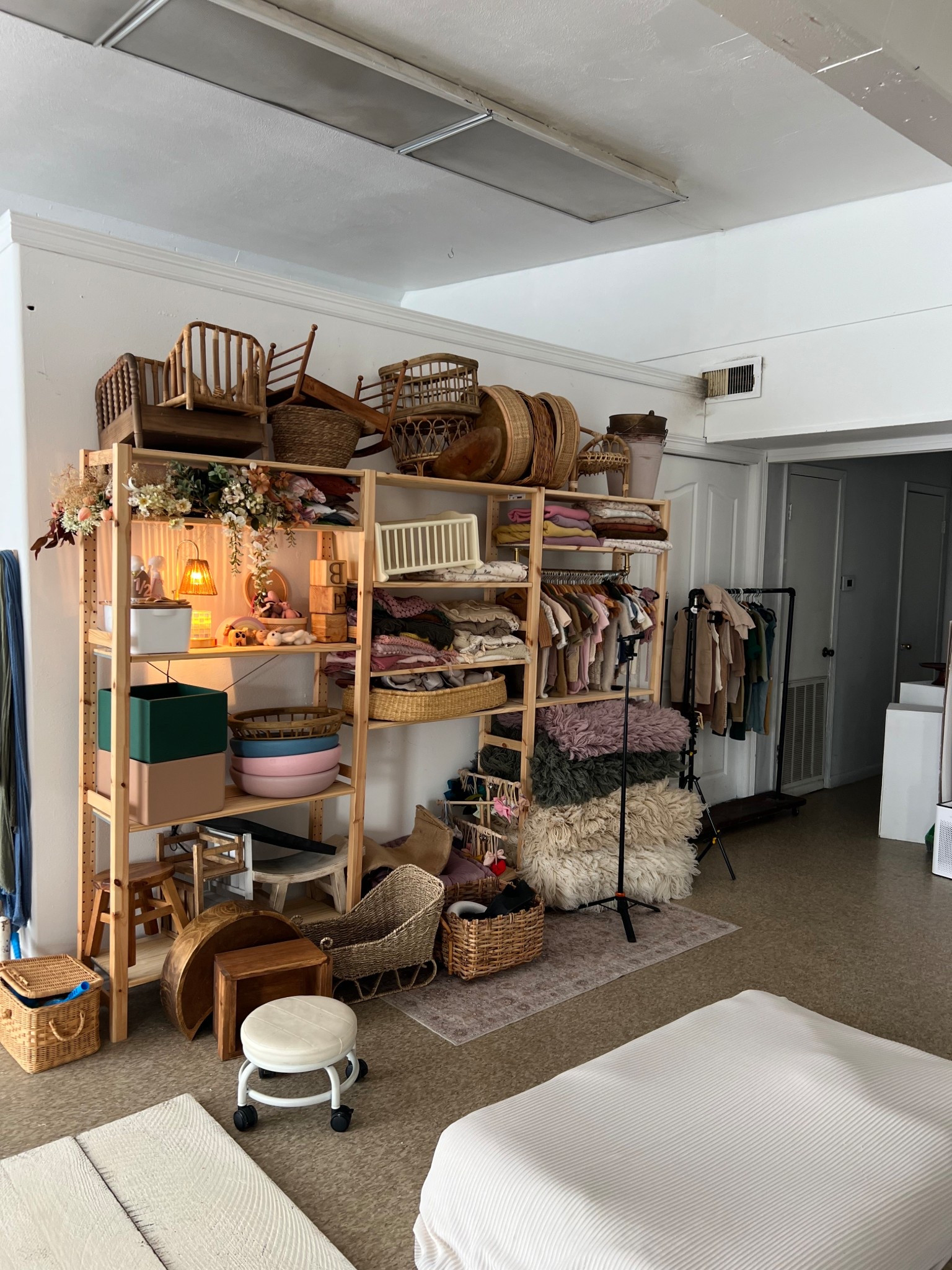 Photography Studio

#LTKFindsUnder50 #LTKHome #LTKFindsUnder100