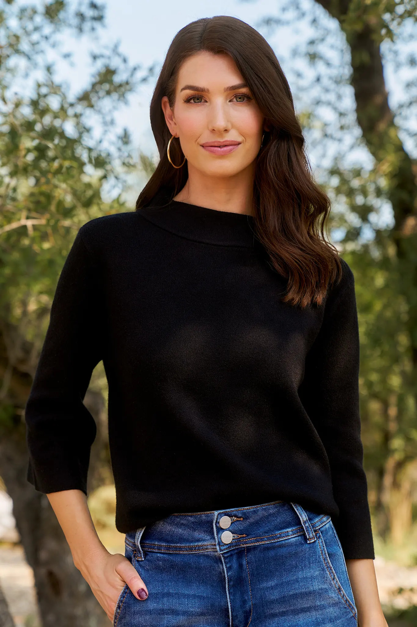 Jackie Black Knit Sweater | Avara