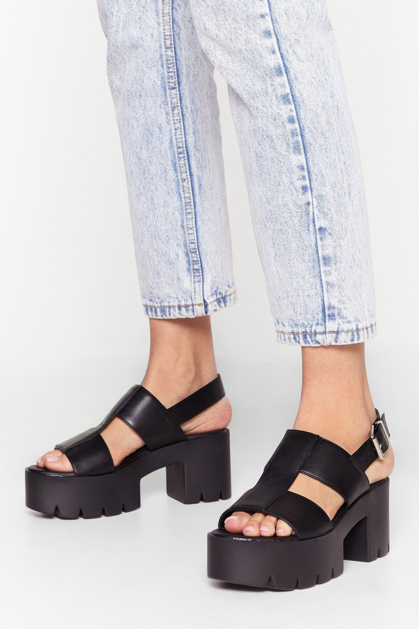 Home



//<!--
/* <![CDATA[ (viewCategory-active_data.js) */
dw.ac.applyContext({category: "new"}... | NastyGal (US & CA)