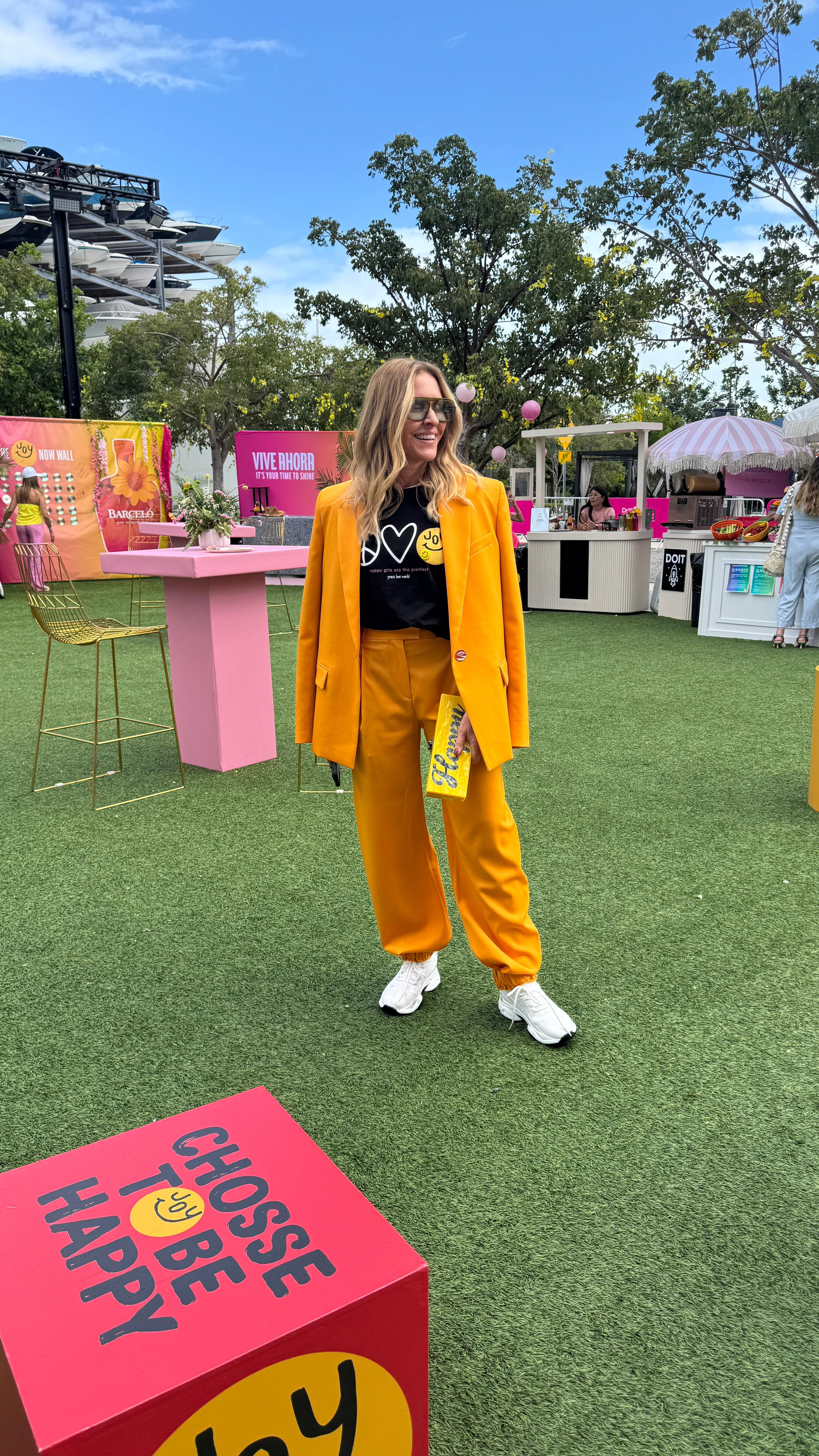 Days to Shine OOTD PT. 2💛 

 

#LTKGiftGuide #LTKWorkwear #LTKTravel