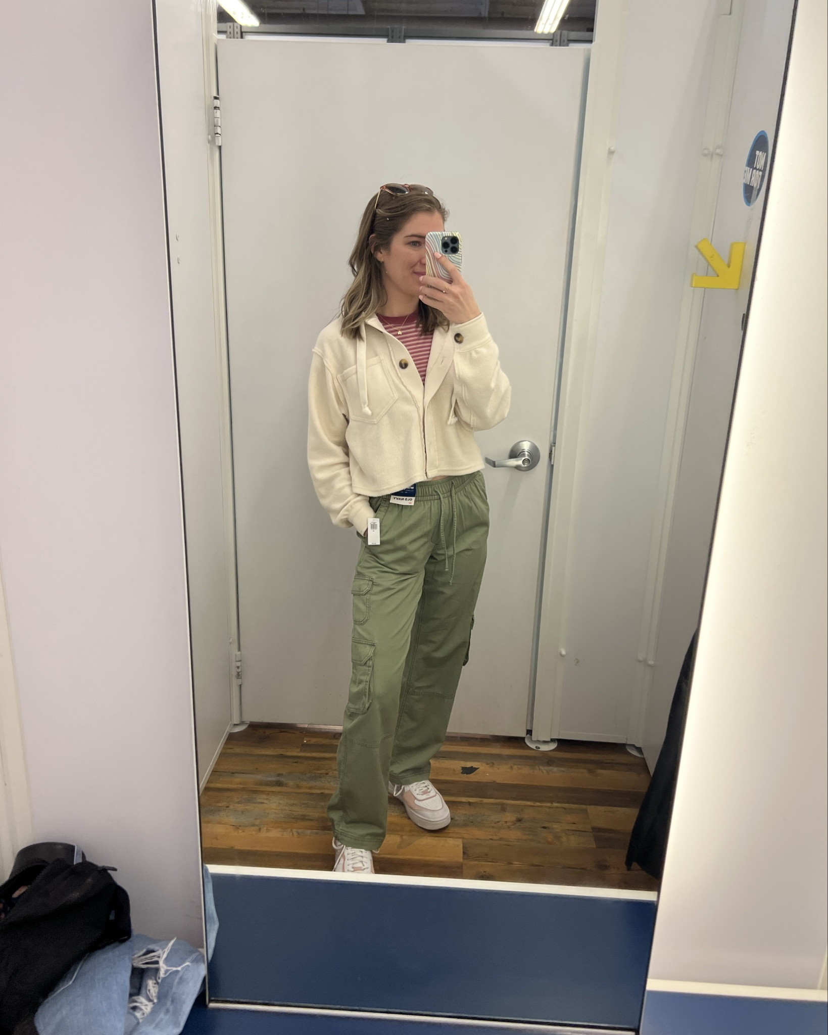Kim possible cargo pants from Old Navy are IT 👏🏼✨ wearing and ordered a small ⚡️

#LTKfindsunder50 #LTKsalealert #LTKstyletip